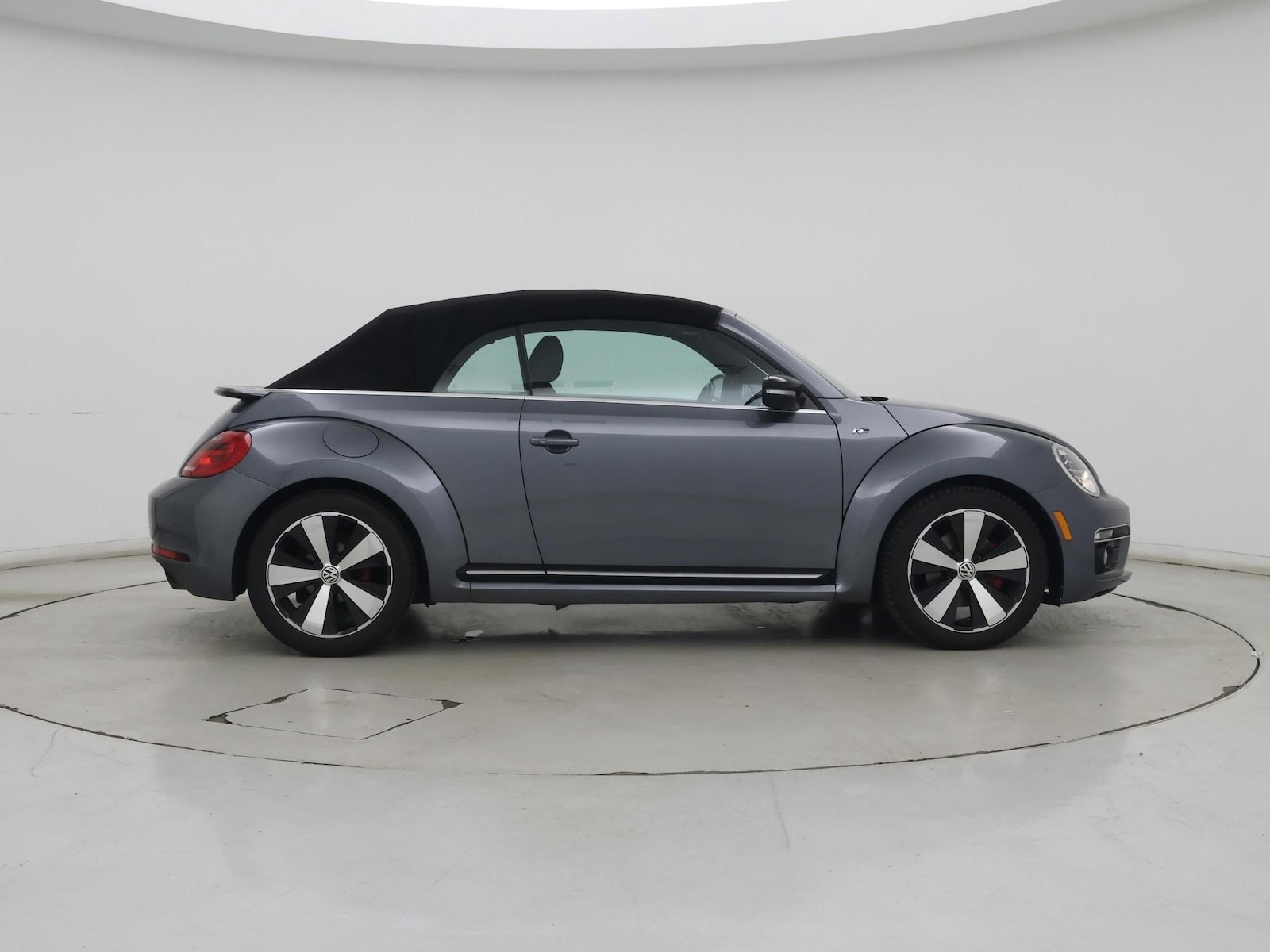 2015 Volkswagen Beetle R-Line - Photo 8
