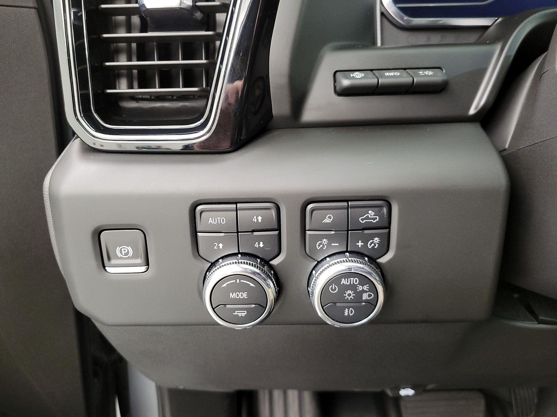 Thumbnail: 2025 GMC Sierra 1500 - 13