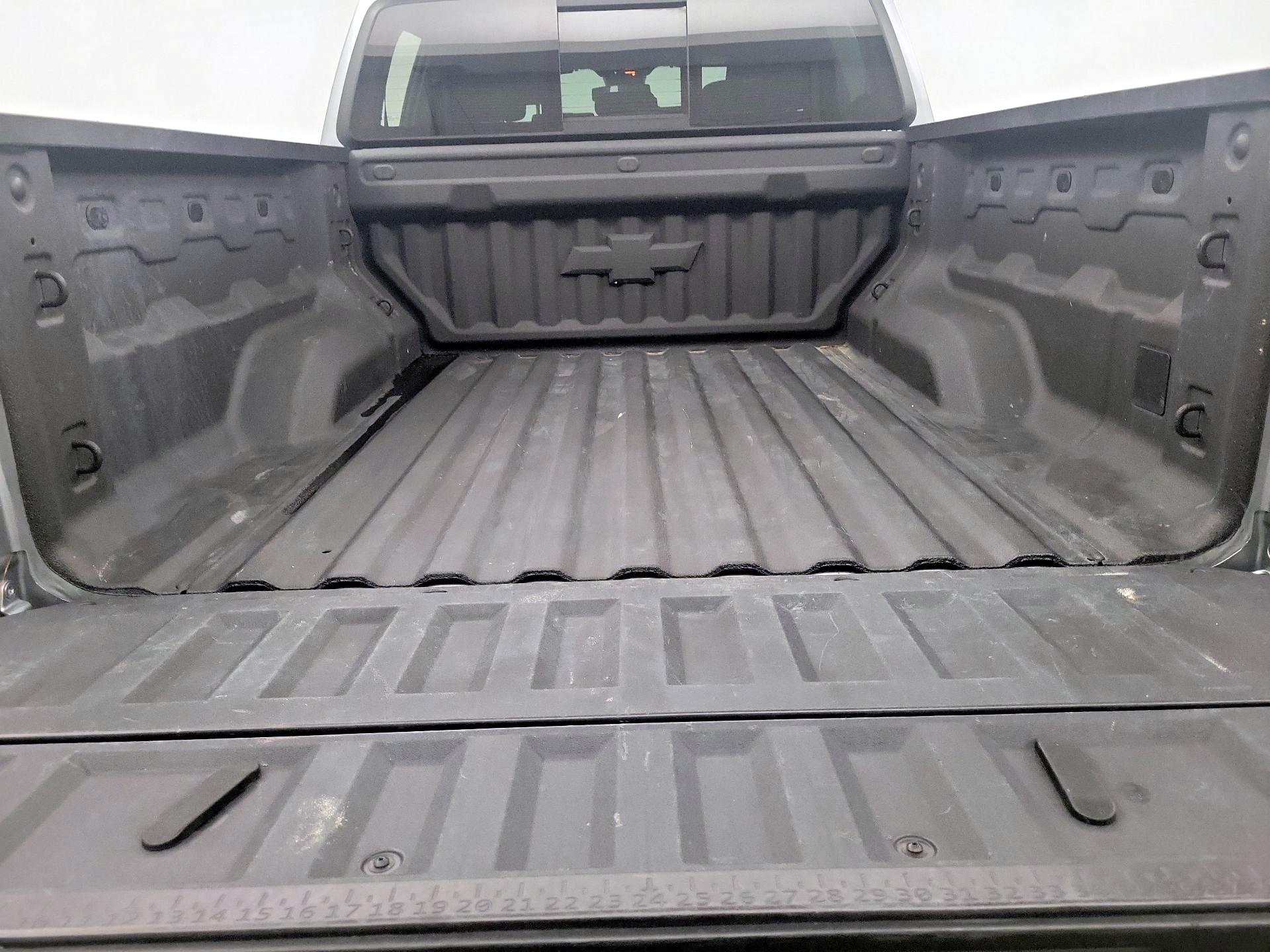 Thumbnail: 2023 Chevrolet Colorado - 20