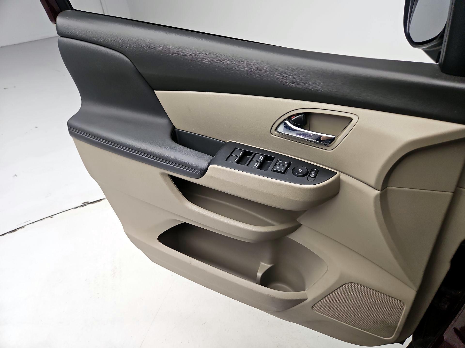 Thumbnail: 2017 Honda Odyssey - 12
