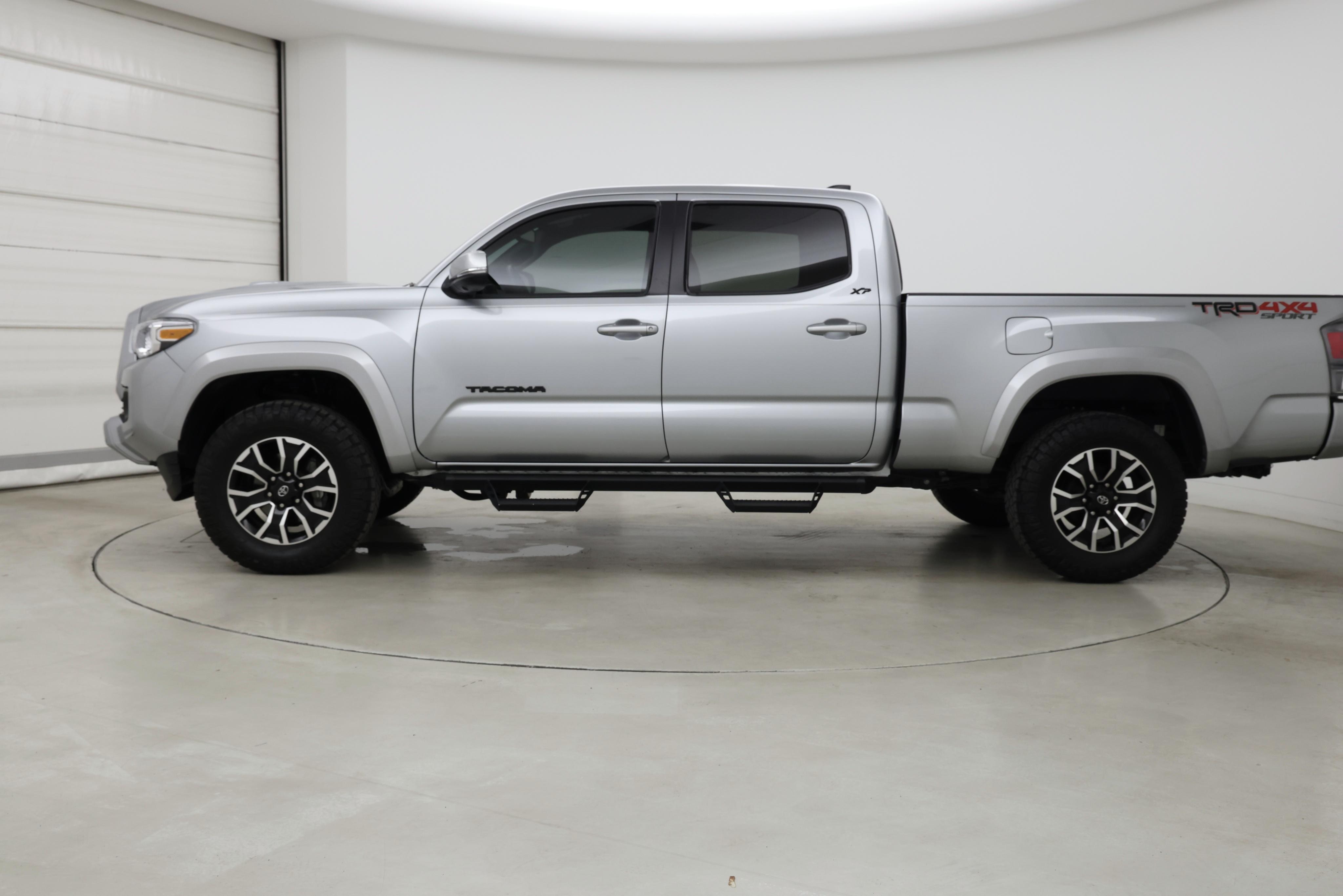 Thumbnail: 2023 Toyota Tacoma - 3