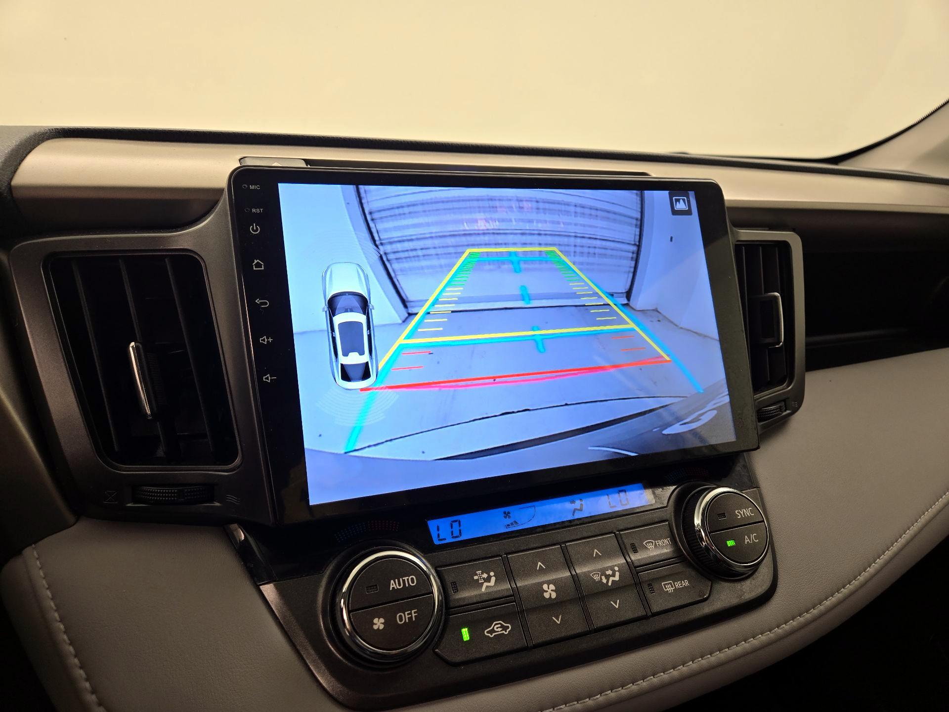 Thumbnail: 2014 Toyota RAV4 - 14