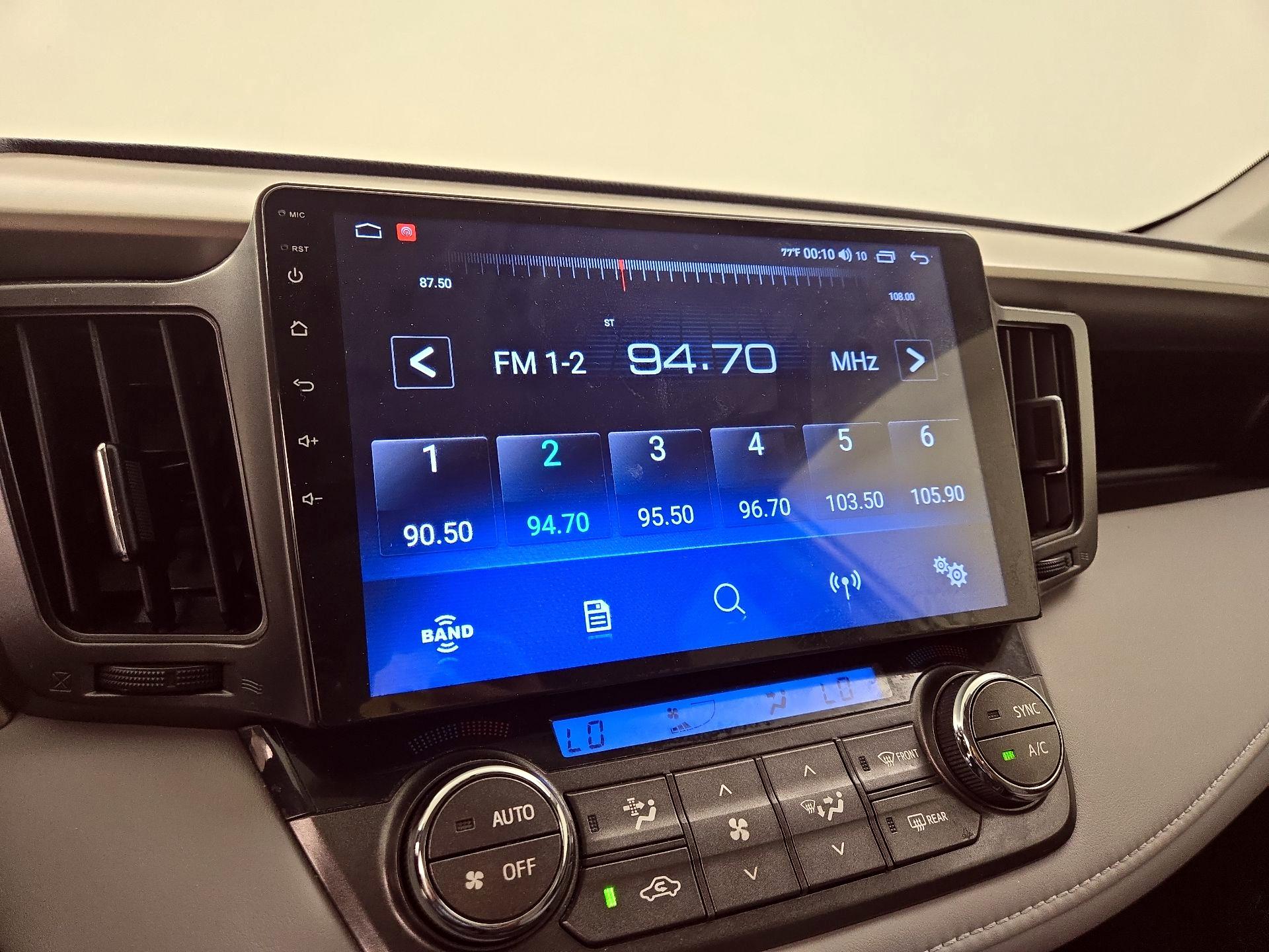 Thumbnail: 2014 Toyota RAV4 - 15