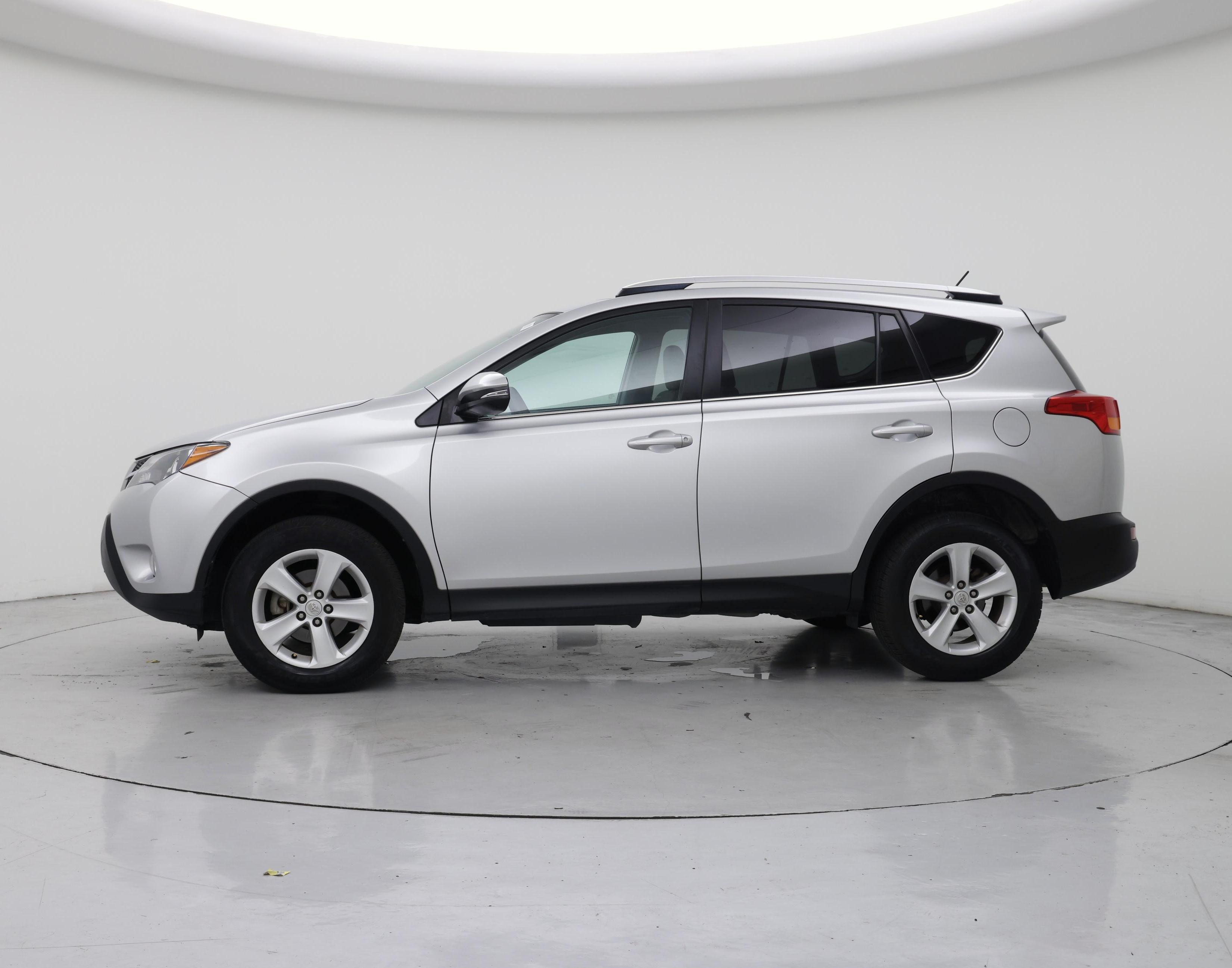 Thumbnail: 2014 Toyota RAV4 - 3