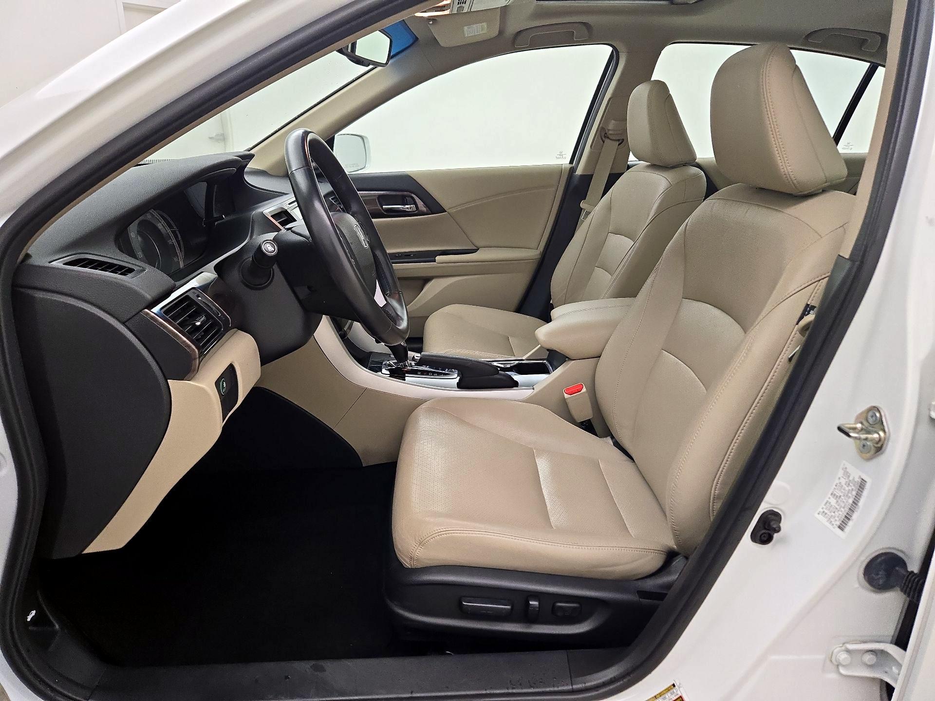 Thumbnail: 2017 Honda Accord - 11