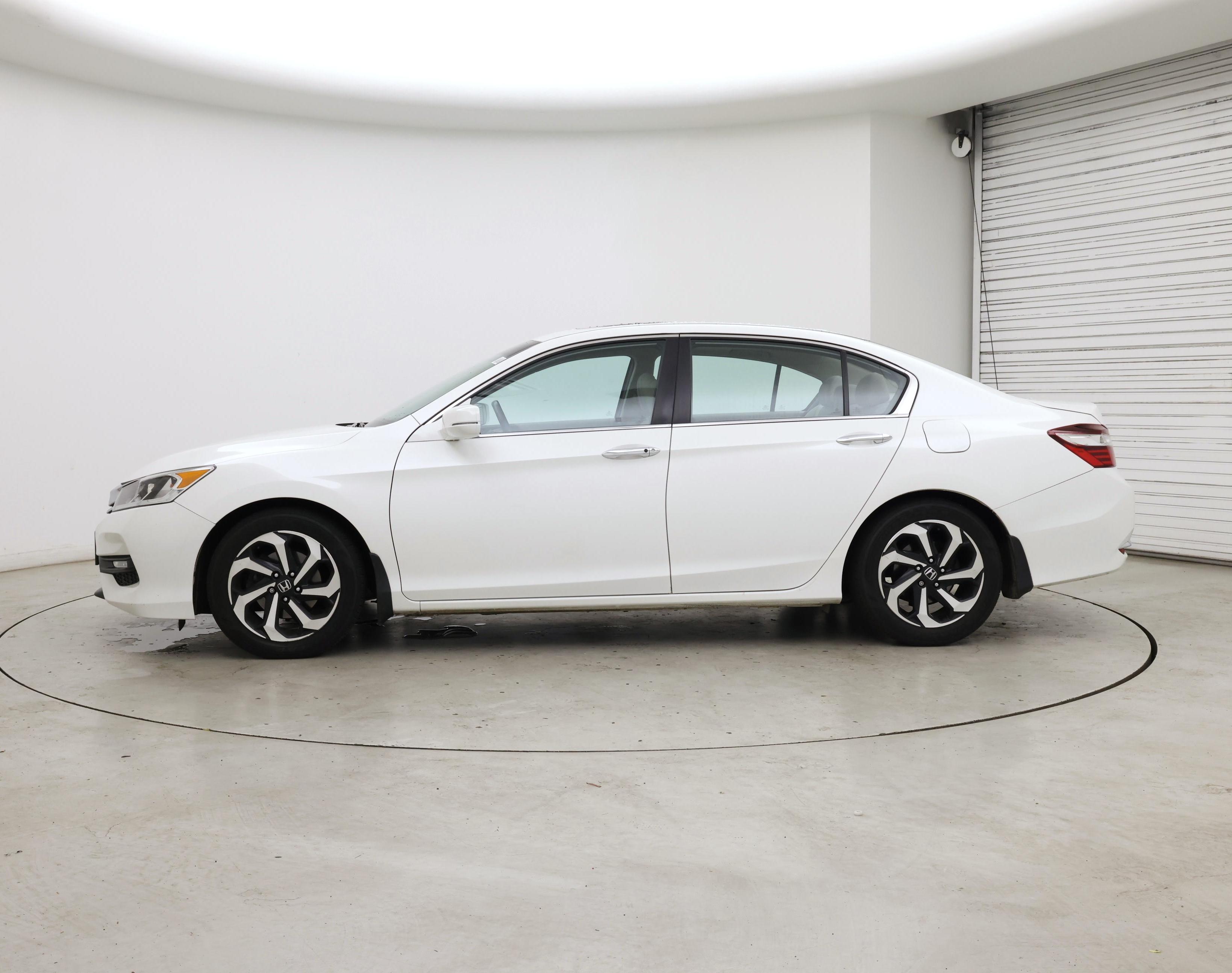 Thumbnail: 2017 Honda Accord - 3