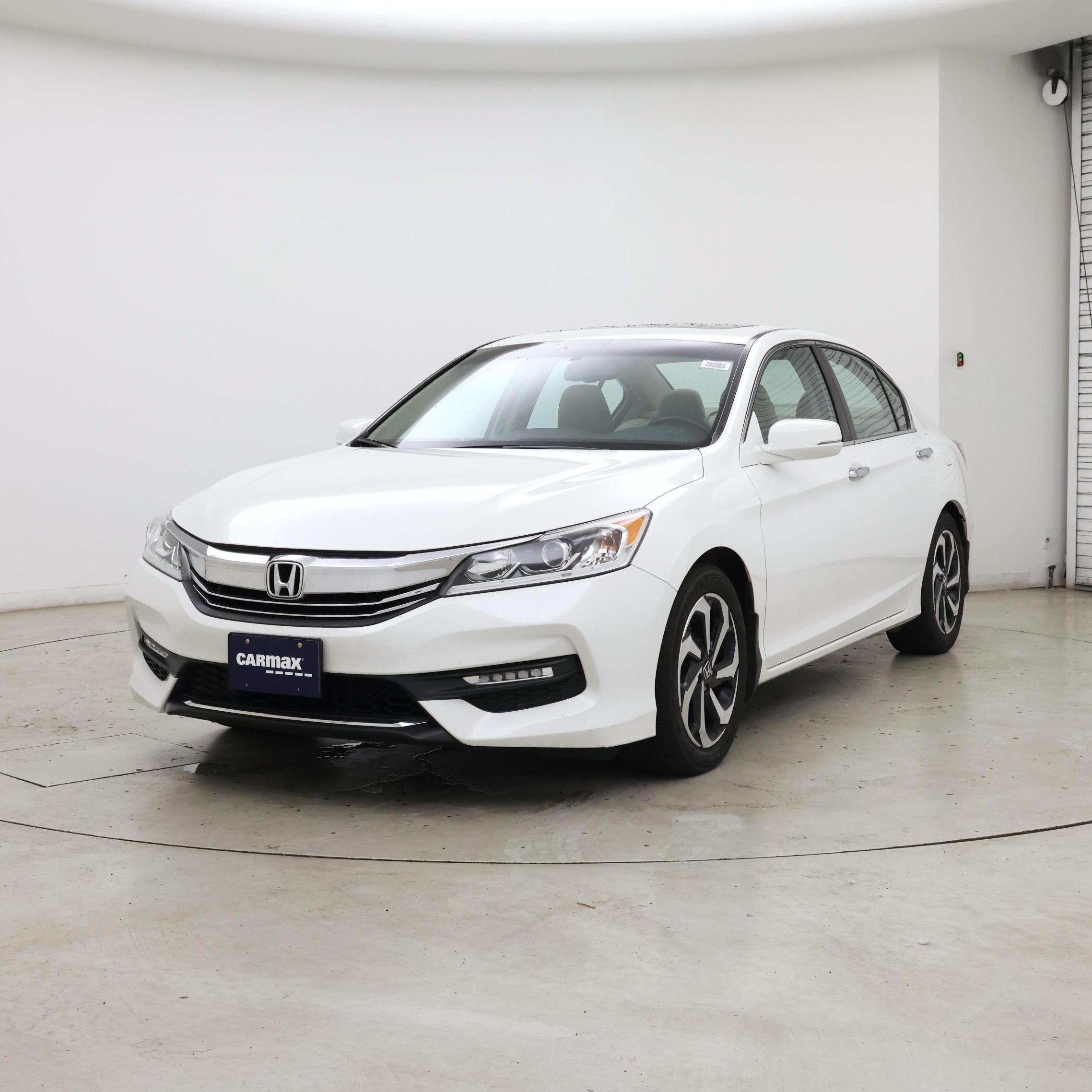 Thumbnail: 2017 Honda Accord - 4