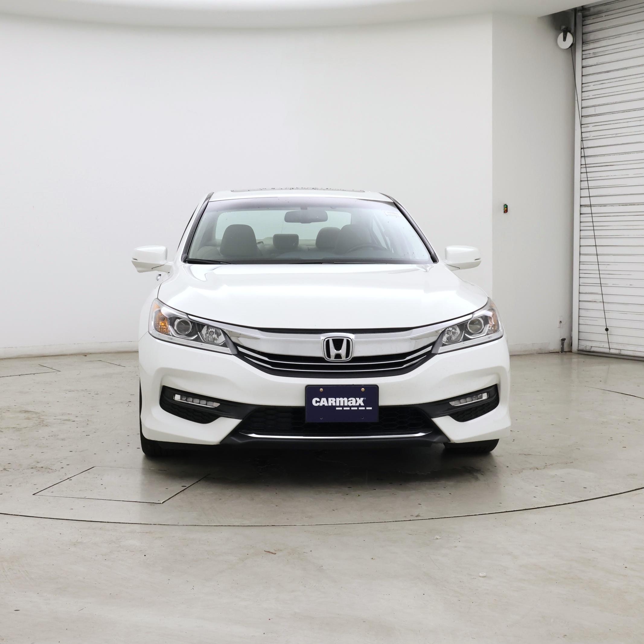 Thumbnail: 2017 Honda Accord - 5