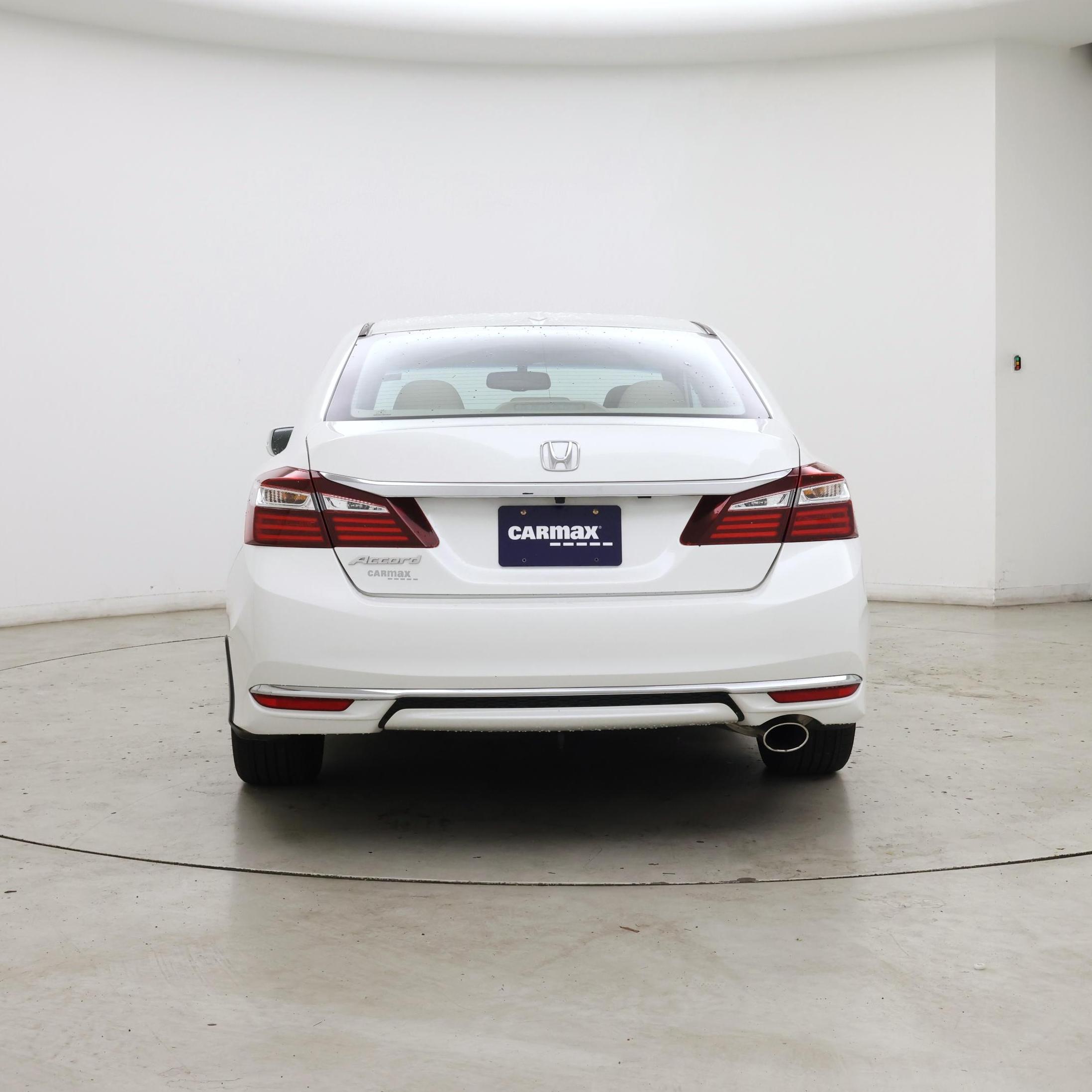 Thumbnail: 2017 Honda Accord - 6