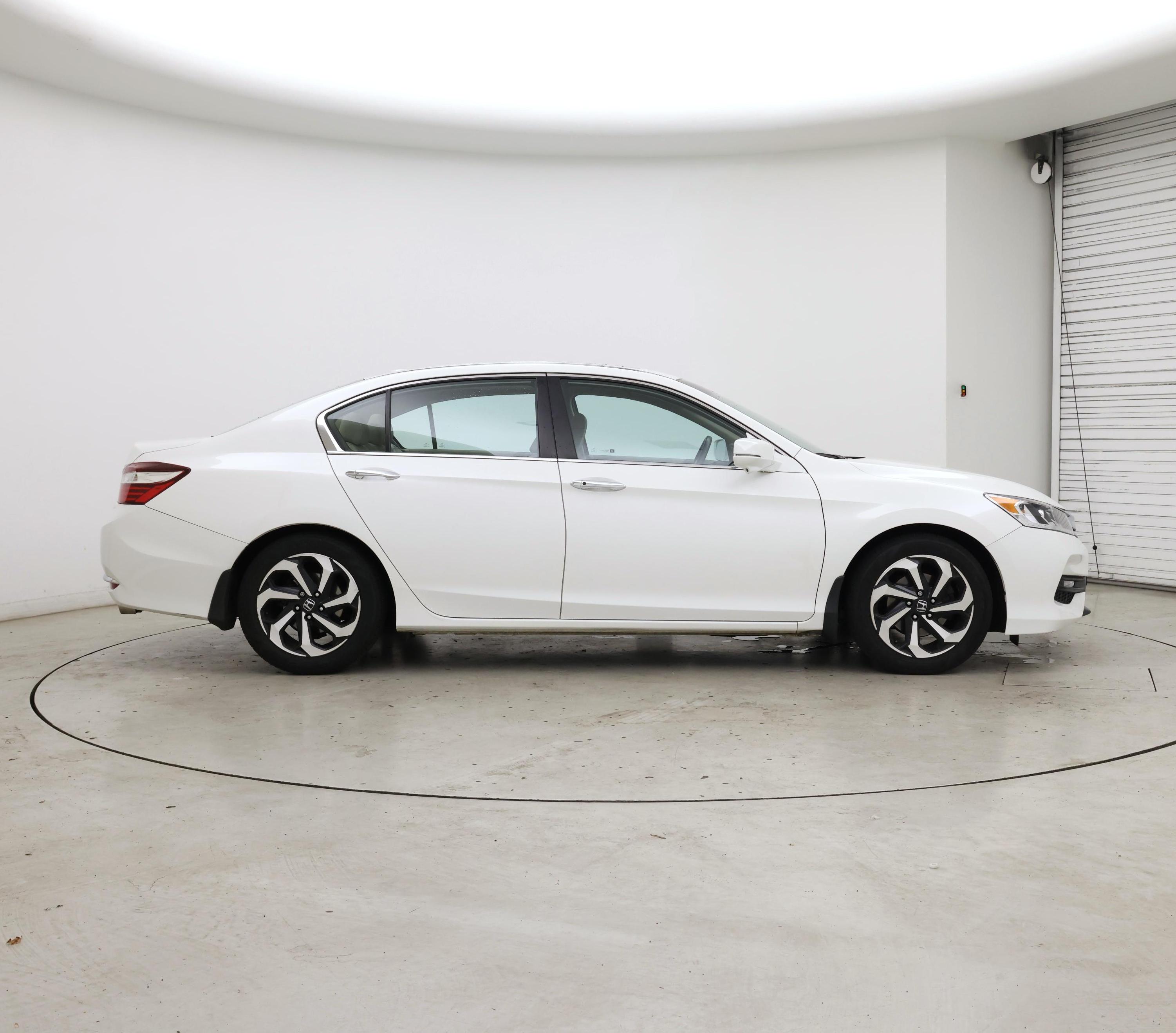 Thumbnail: 2017 Honda Accord - 7
