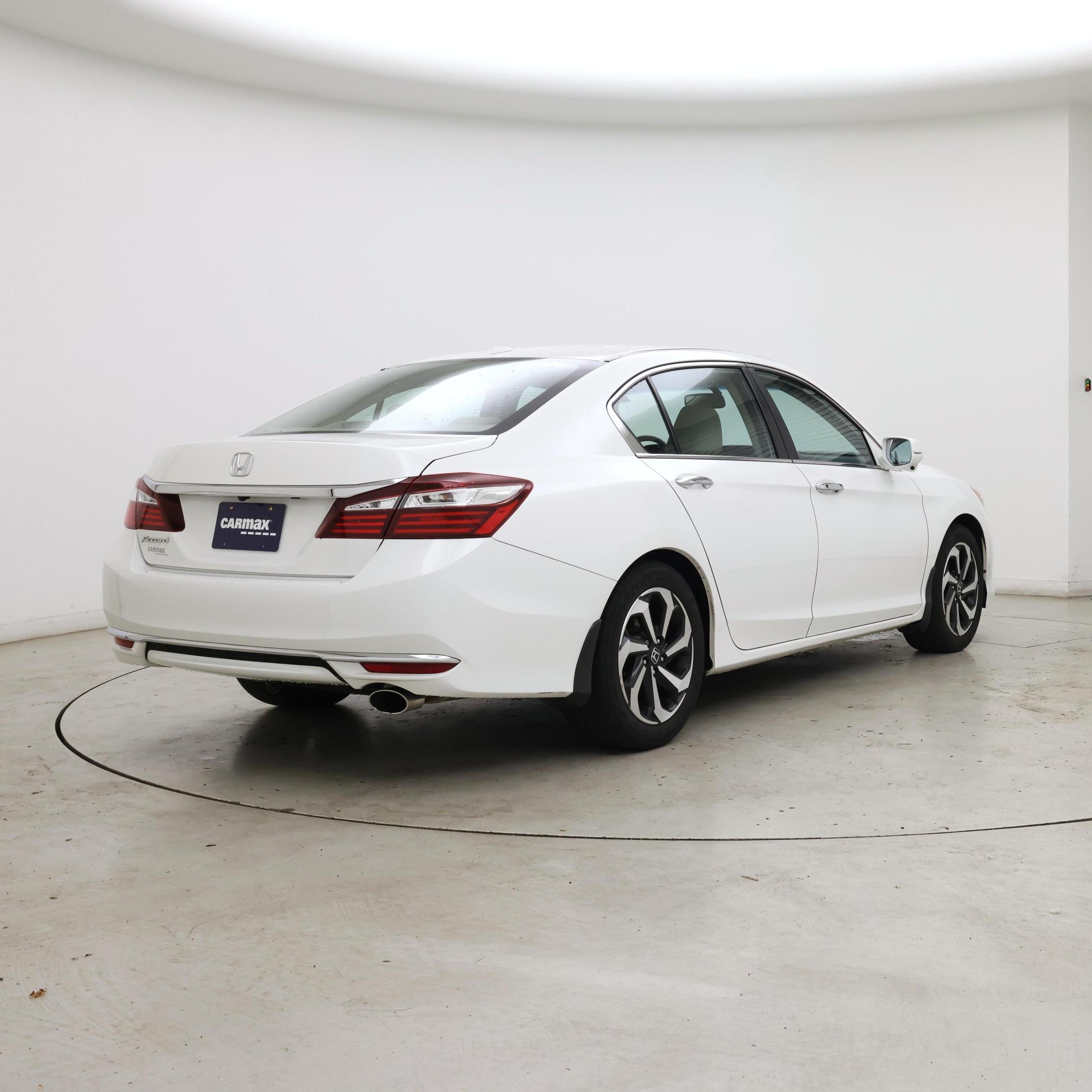 Thumbnail: 2017 Honda Accord - 8