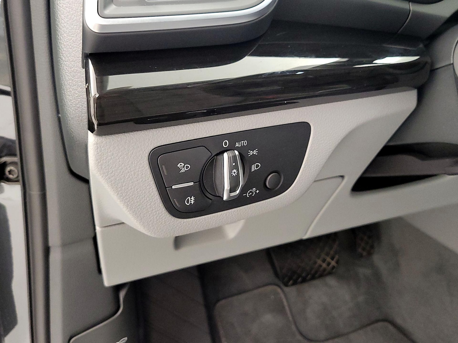 2020 Audi Q5 Premium Plus - Photo 14