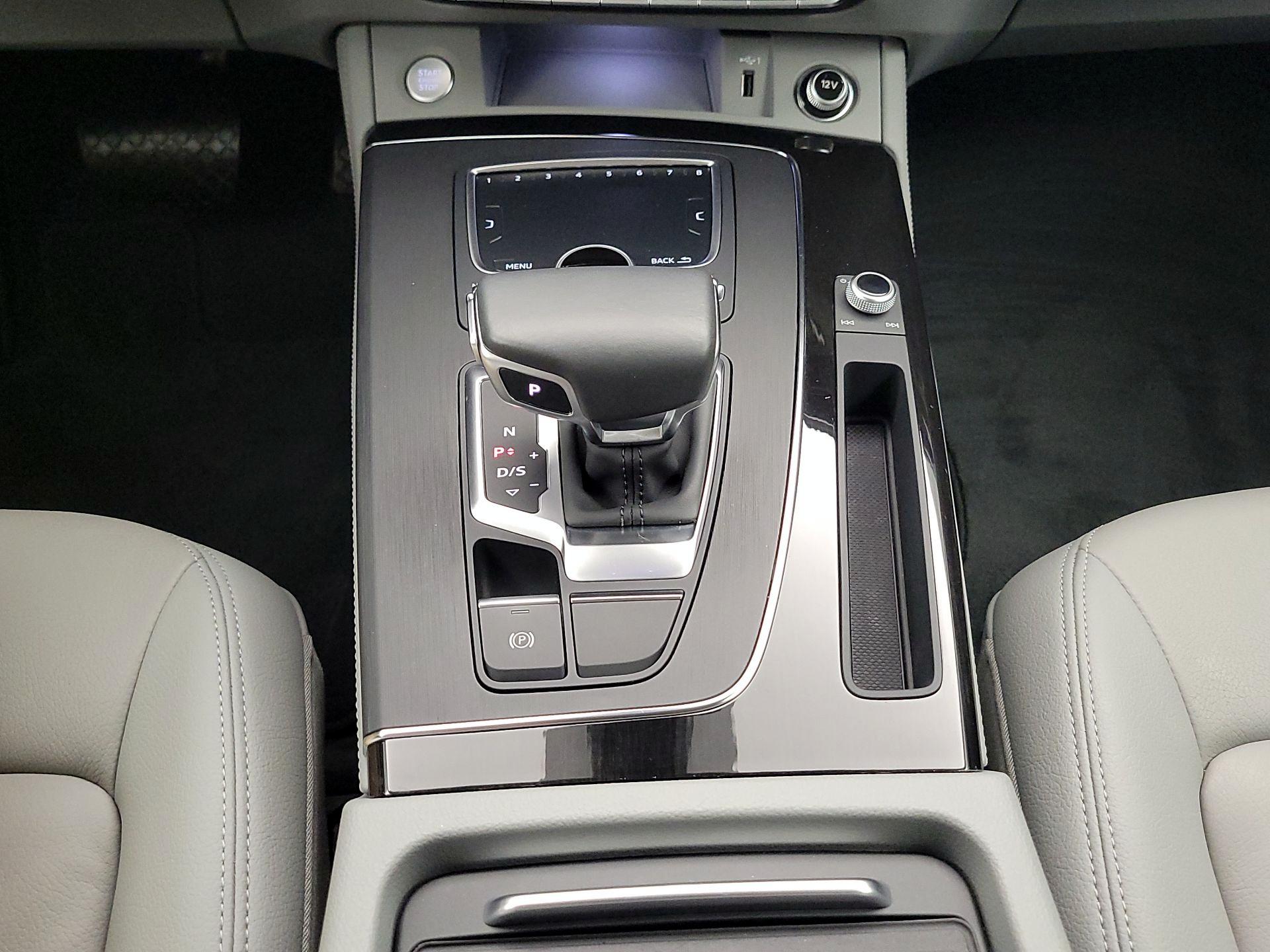 Thumbnail: 2020 Audi Q5 - 18