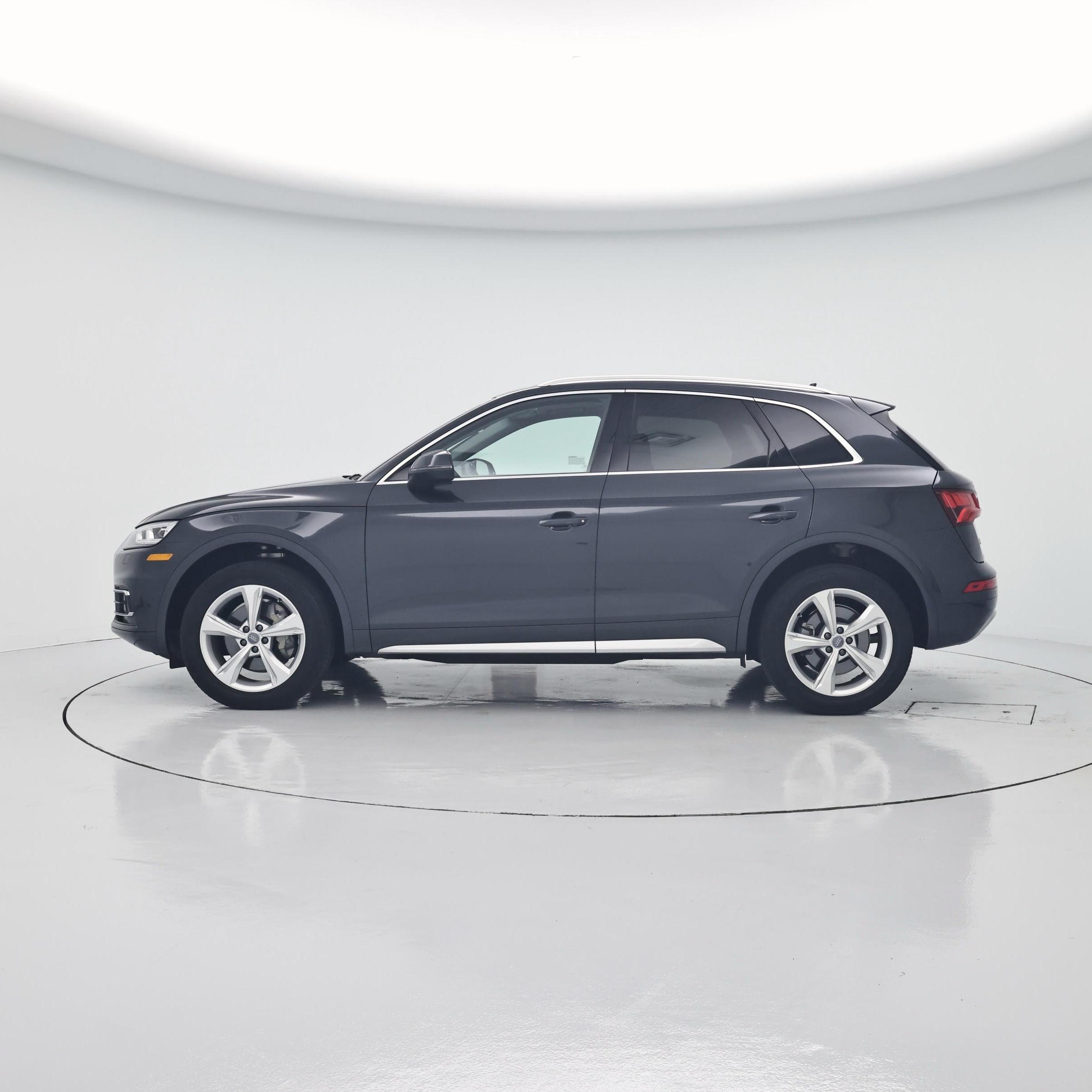 Thumbnail: 2020 Audi Q5 - 3