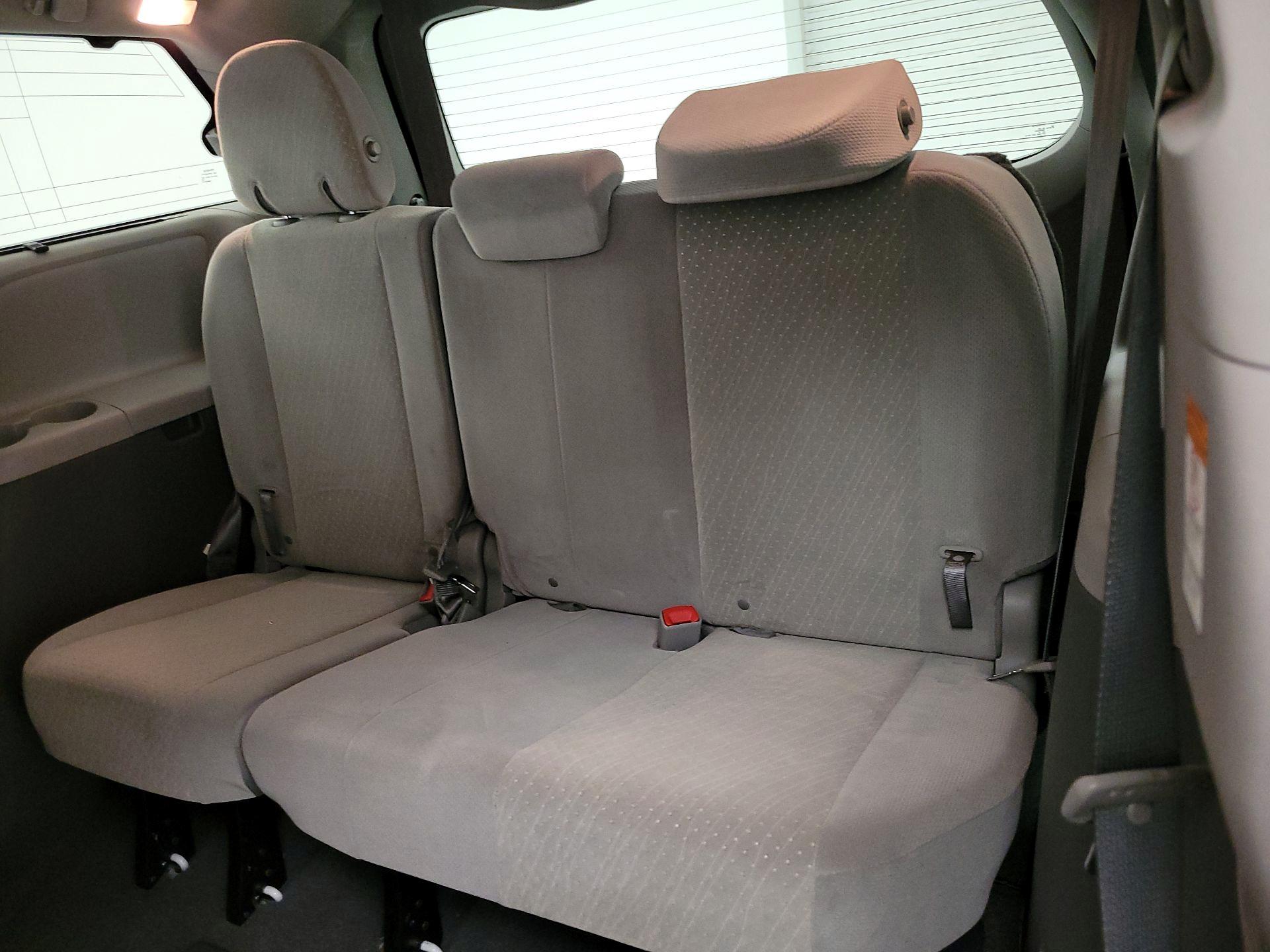 Thumbnail: 2020 Toyota Sienna - 20