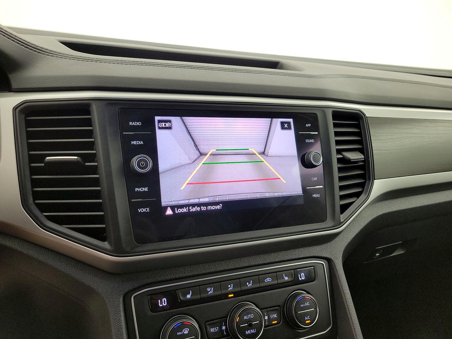 Thumbnail: 2021 Volkswagen Atlas - 14
