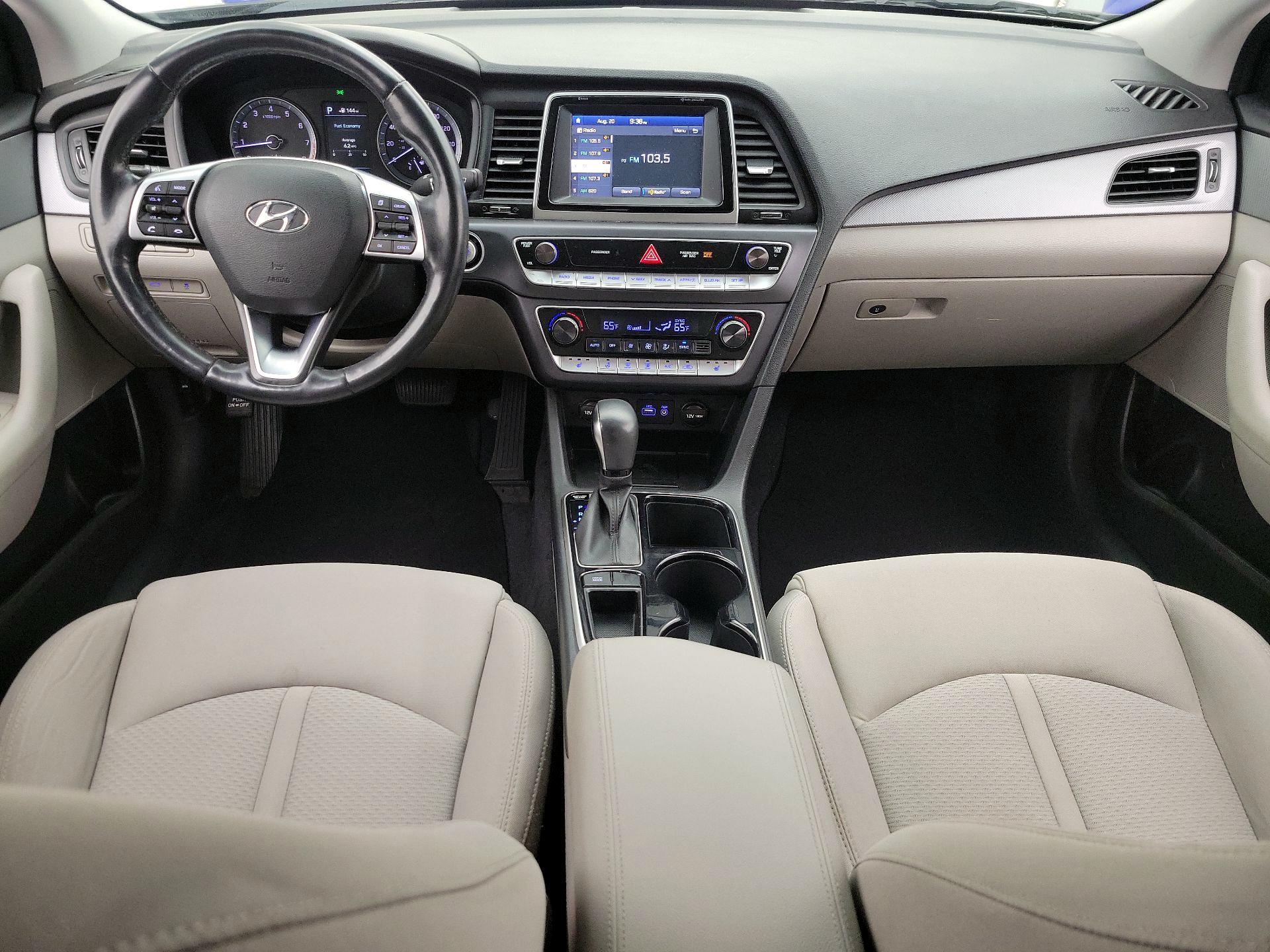 Thumbnail: 2019 Hyundai Sonata - 9