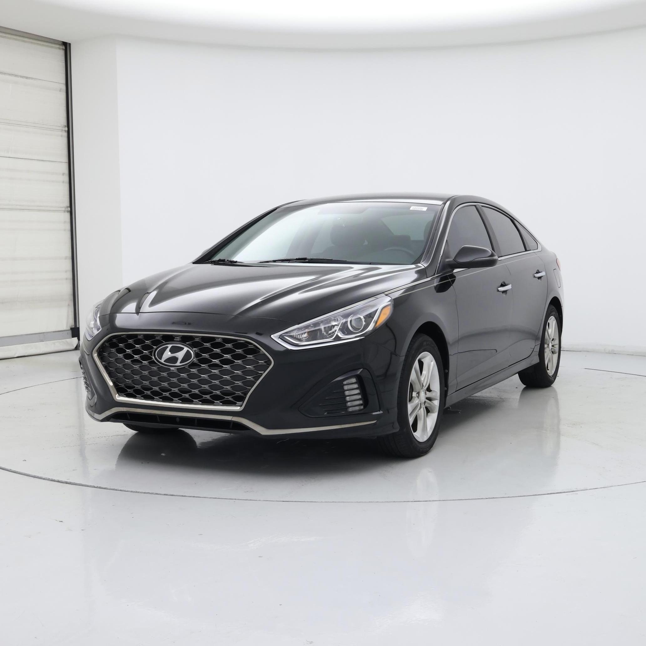 Thumbnail: 2019 Hyundai Sonata - 4