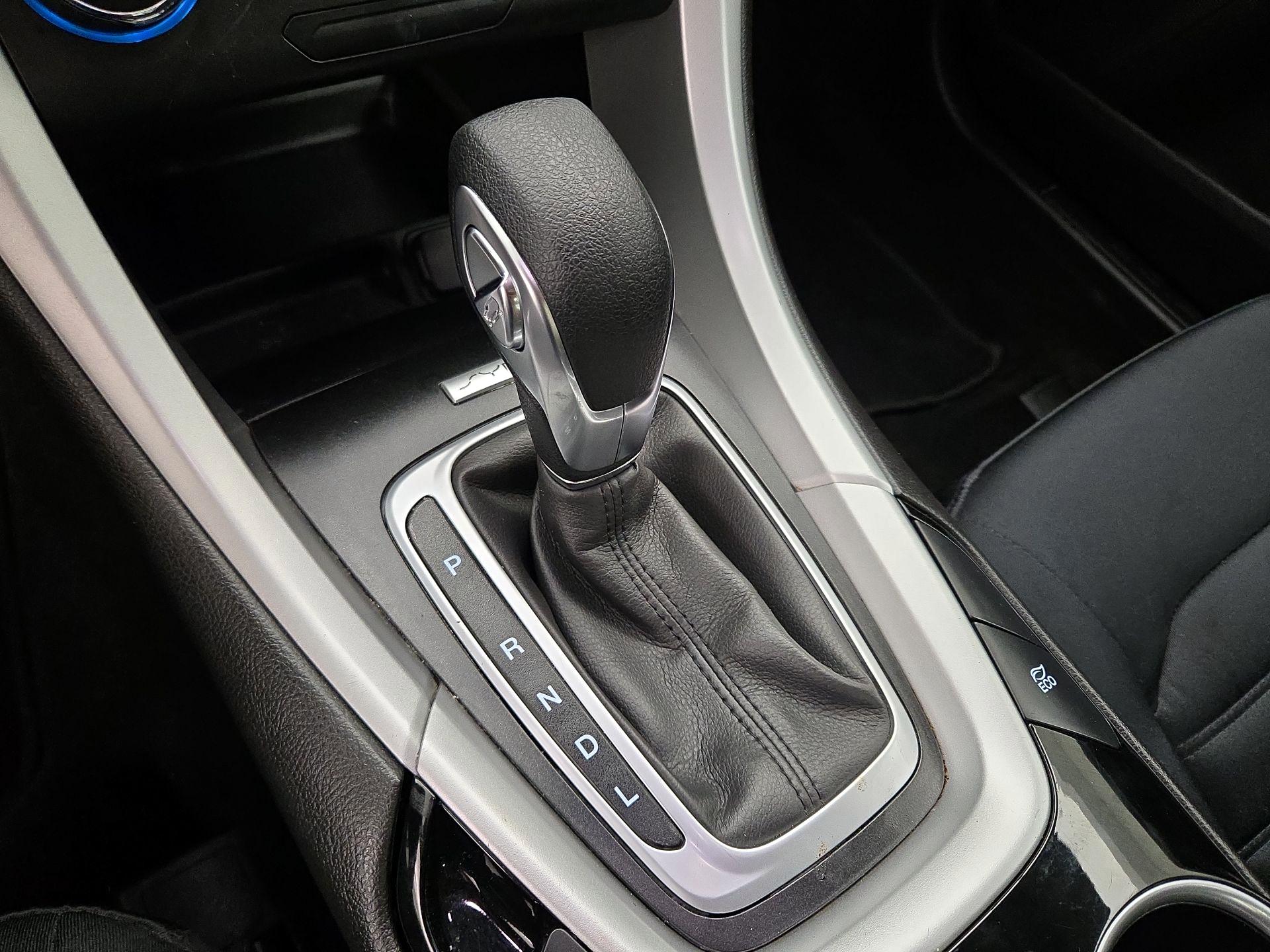 Thumbnail: 2016 Ford Fusion - 17