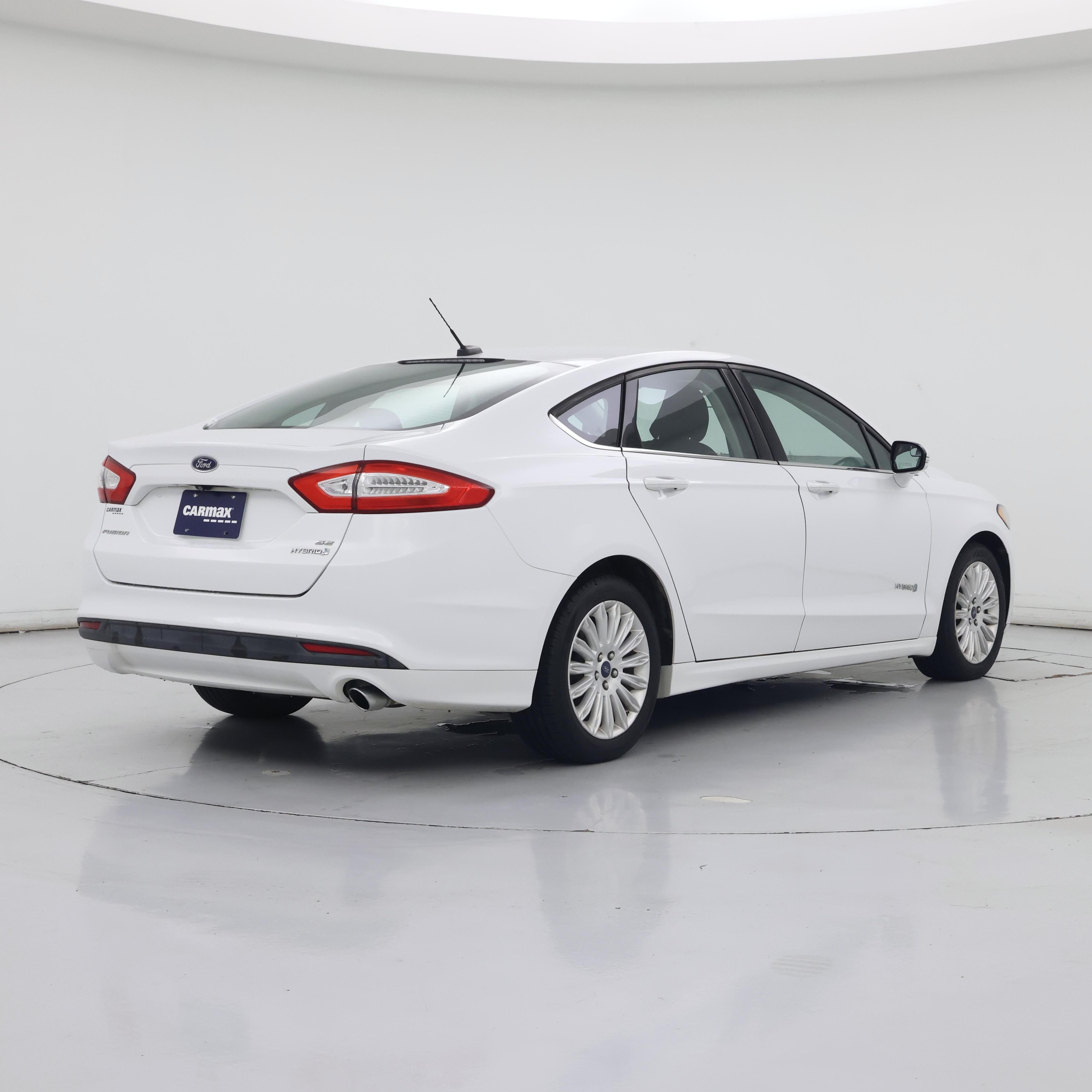 Thumbnail: 2016 Ford Fusion - 8