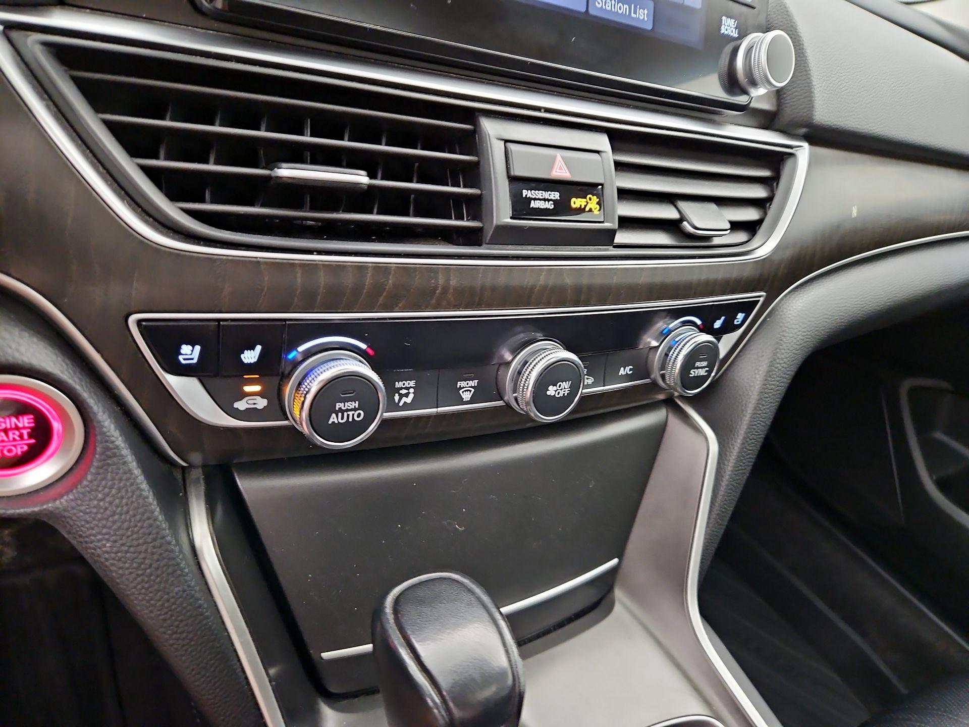 Thumbnail: 2018 Honda Accord - 17
