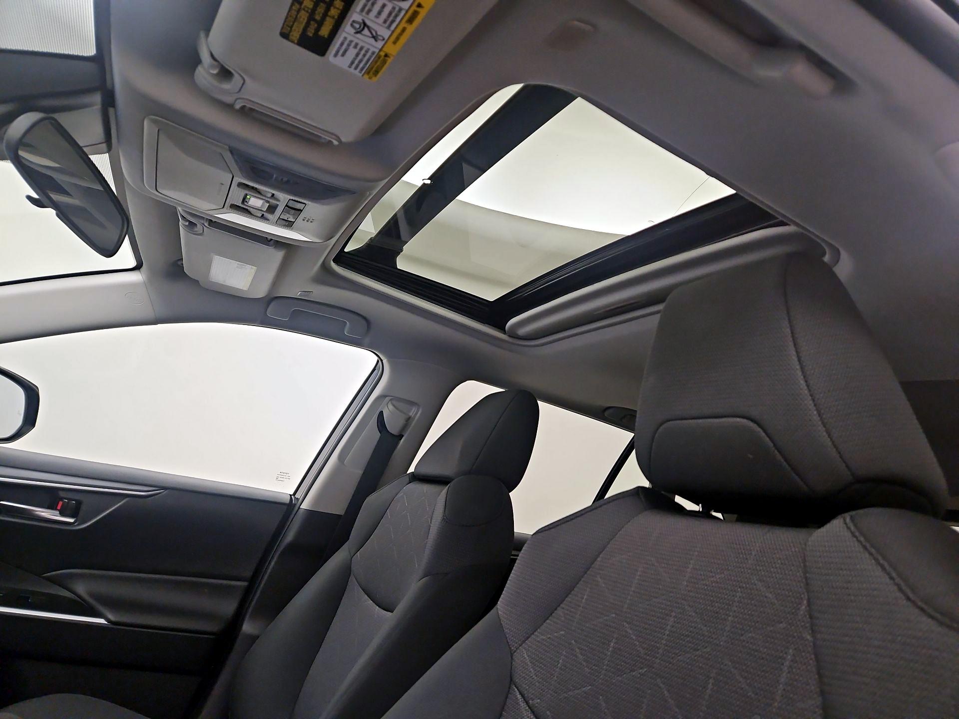 Thumbnail: 2025 Toyota RAV4 - 19