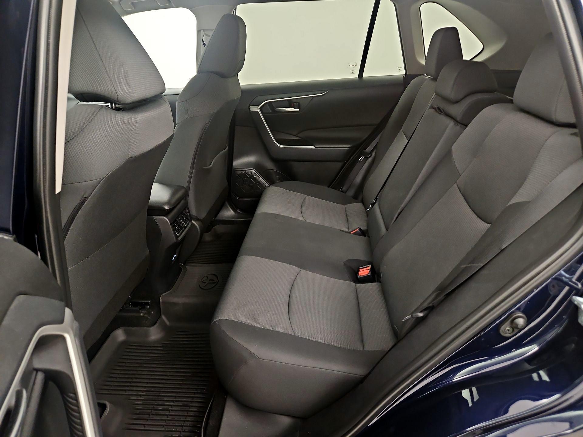 Thumbnail: 2025 Toyota RAV4 - 20