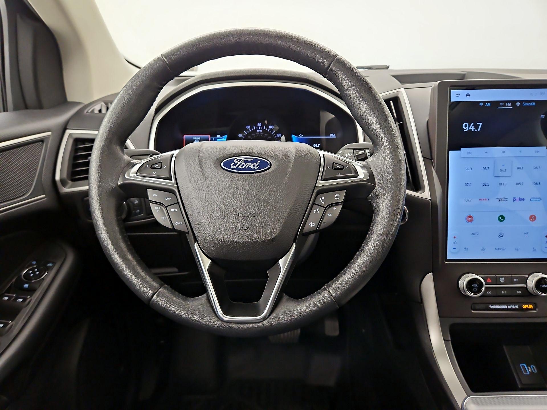 Thumbnail: 2021 Ford Edge - 10