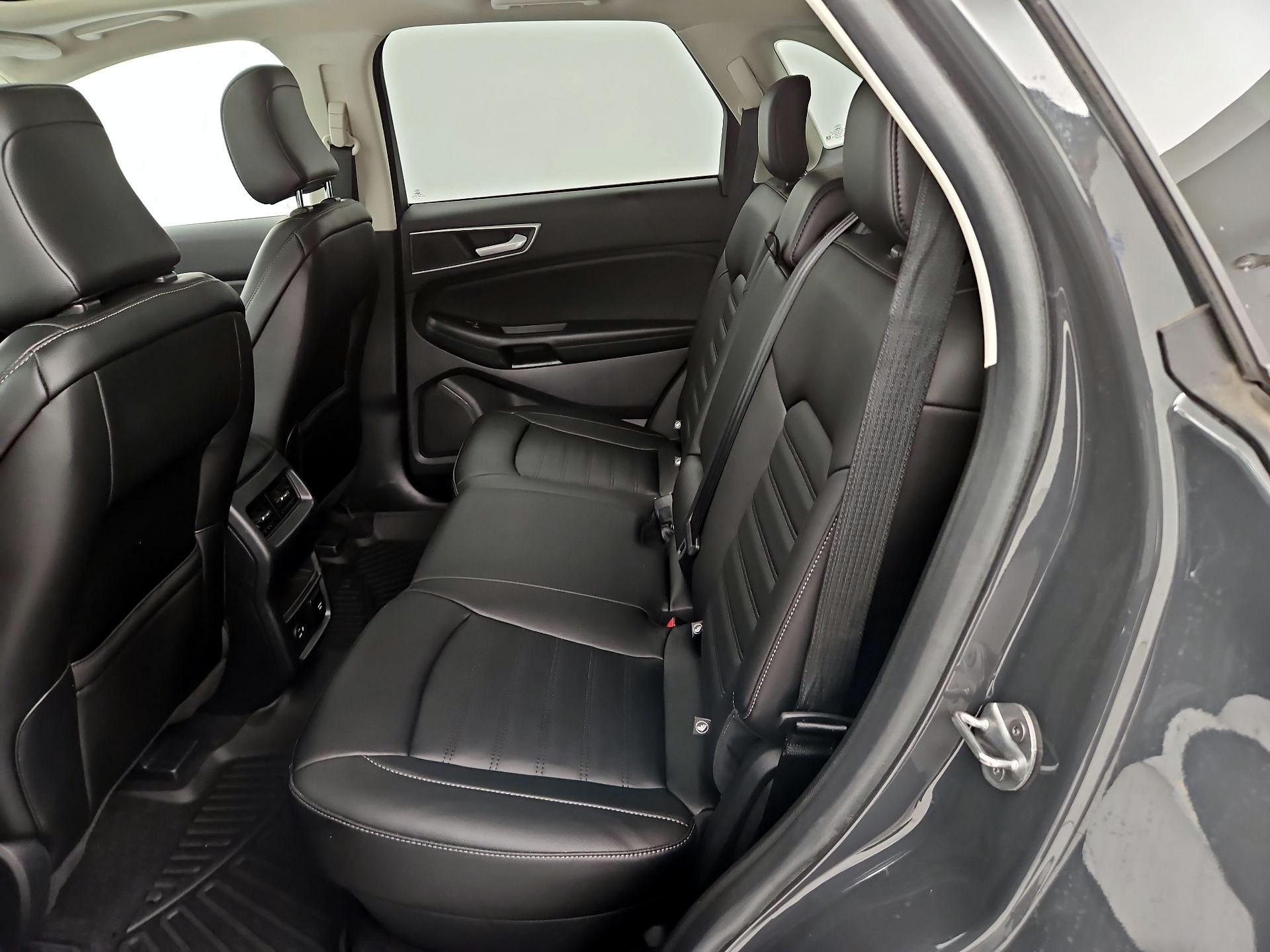 Thumbnail: 2021 Ford Edge - 20