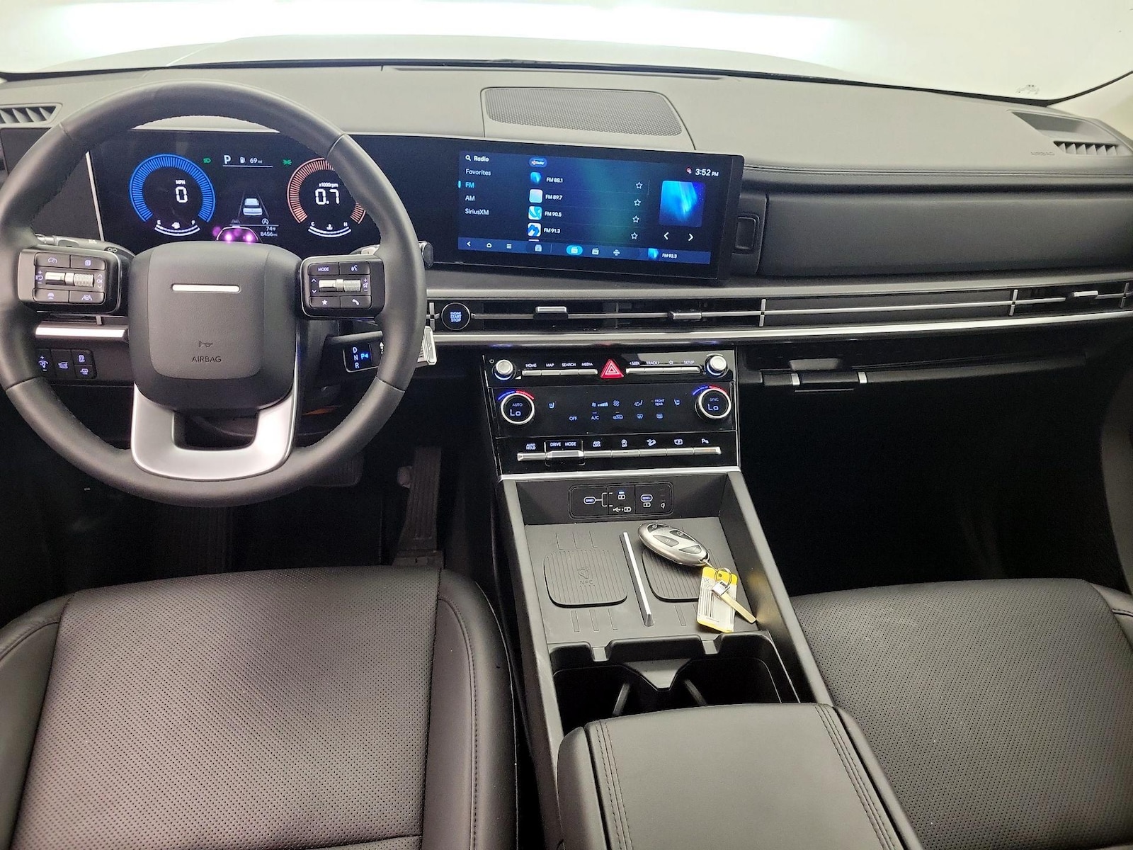 2025 Hyundai Santa Fe XRT - Photo 10
