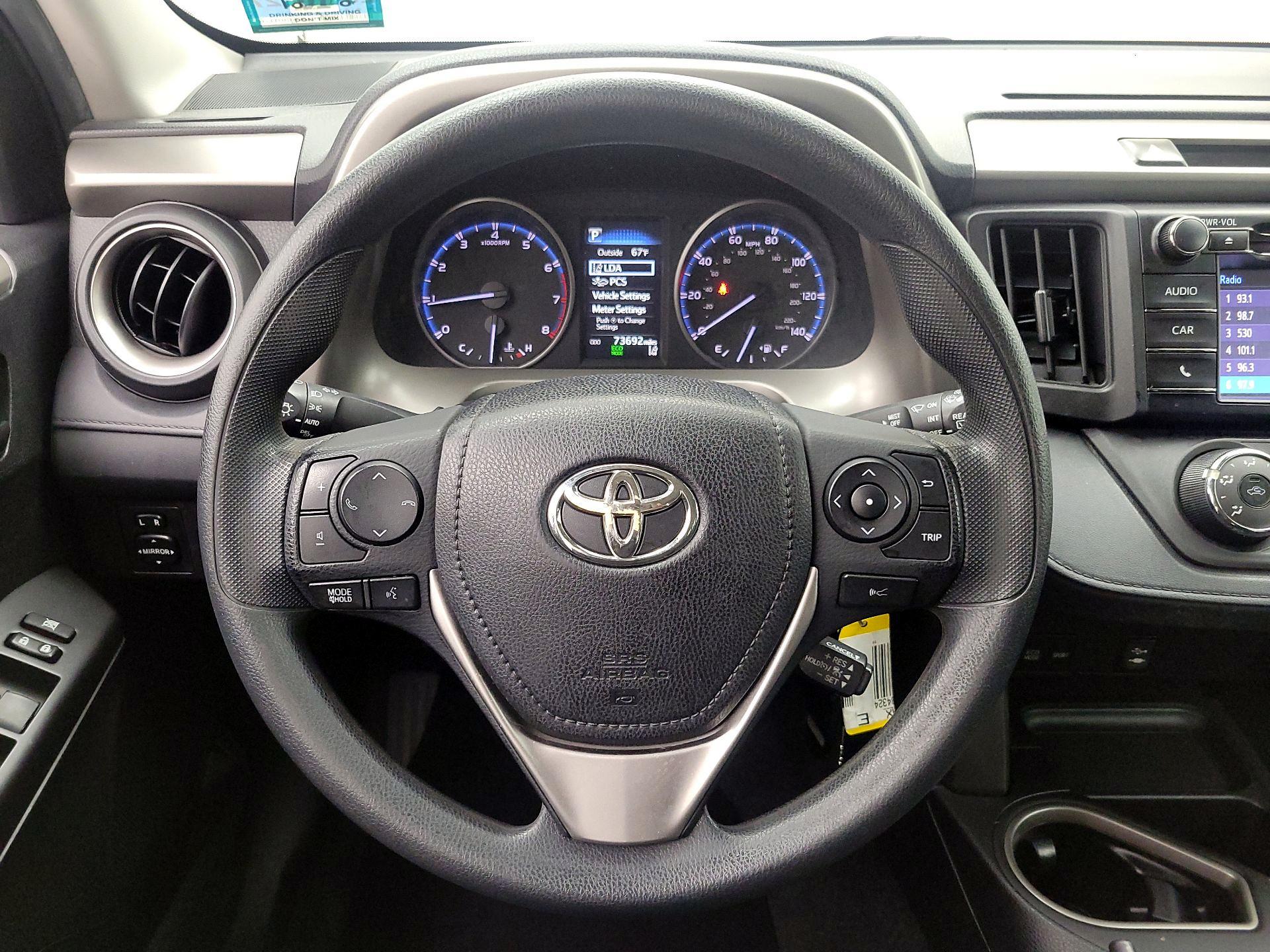 Thumbnail: 2018 Toyota RAV4 - 10