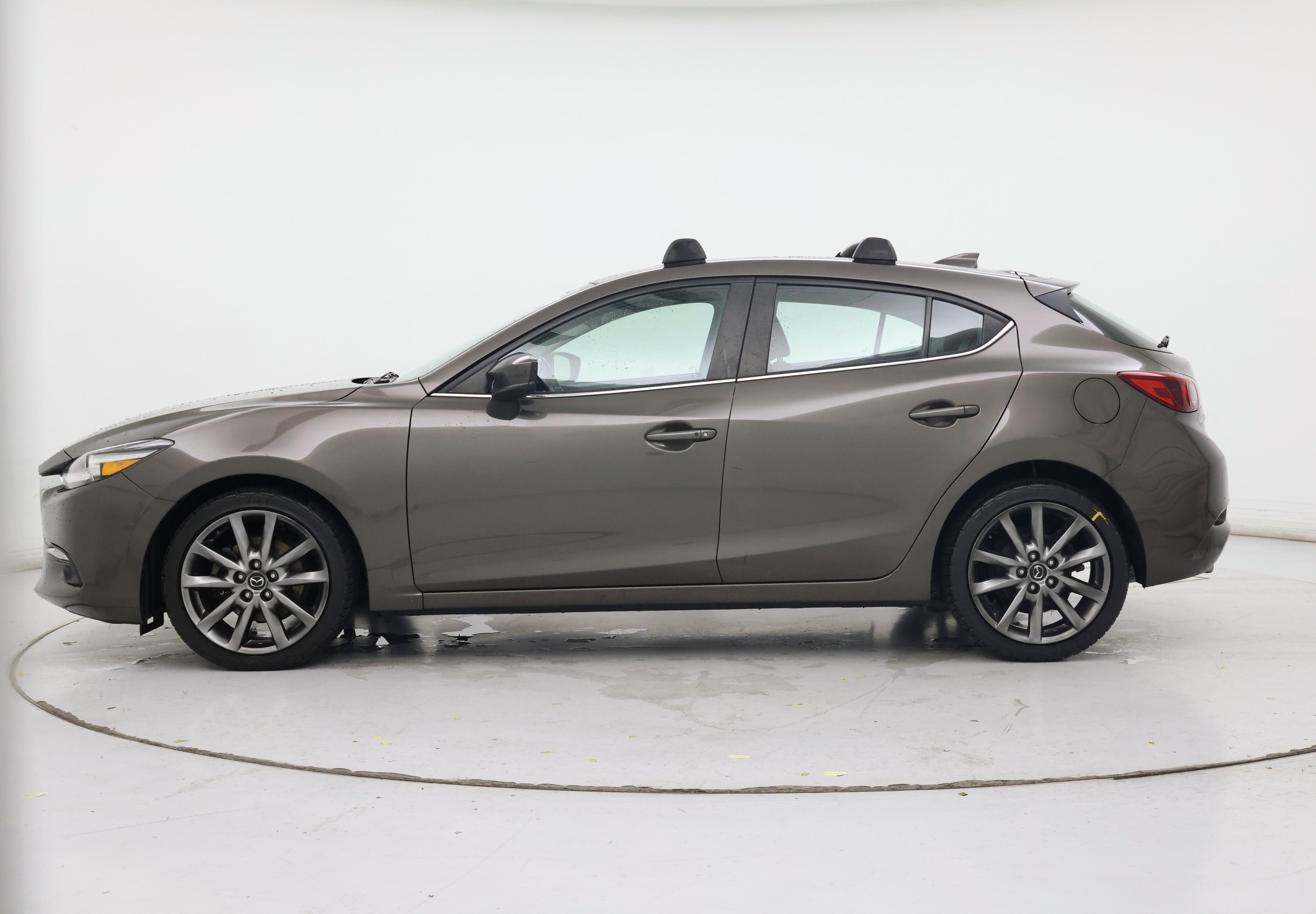 Thumbnail: 2018 Mazda Mazda3 - 3