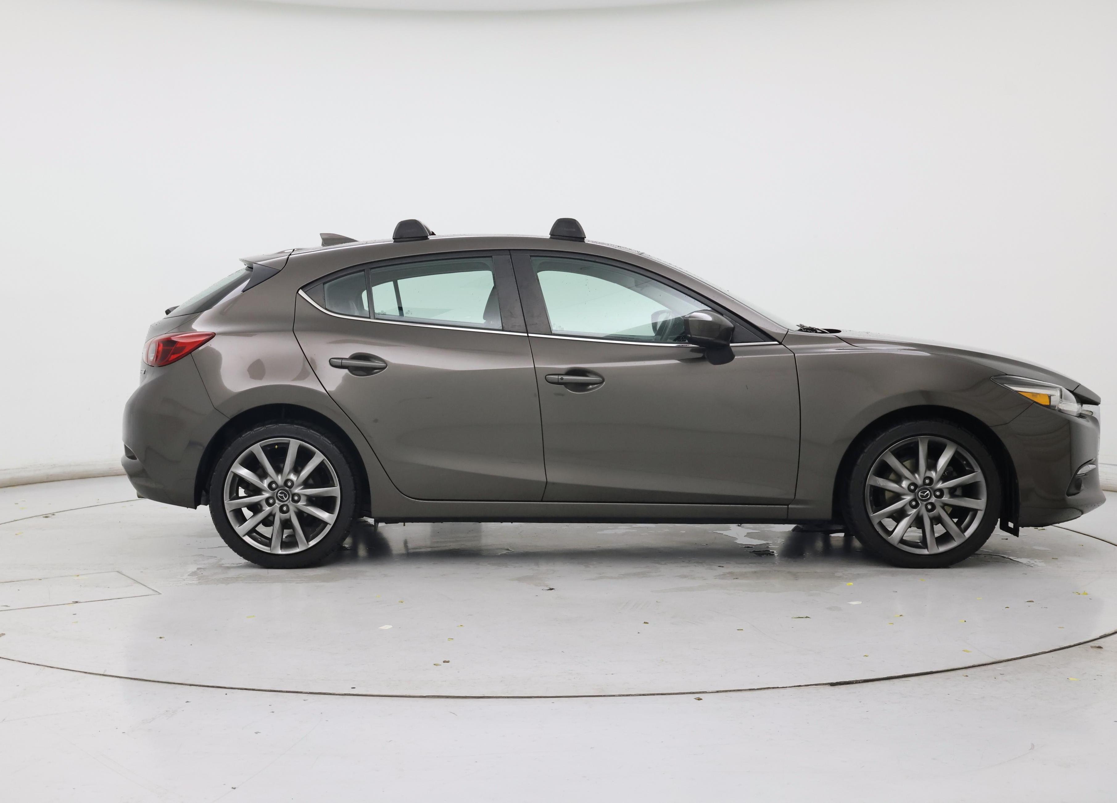 Thumbnail: 2018 Mazda Mazda3 - 7