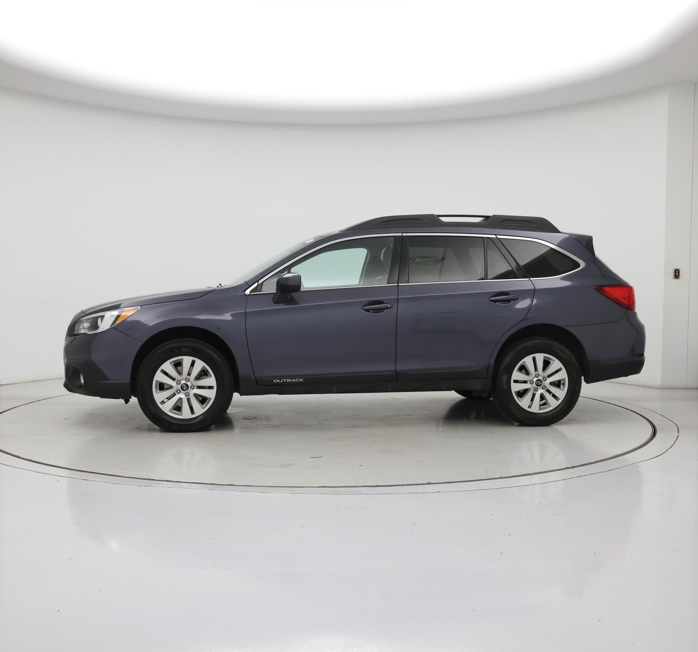 Thumbnail: 2017 Subaru Outback - 3