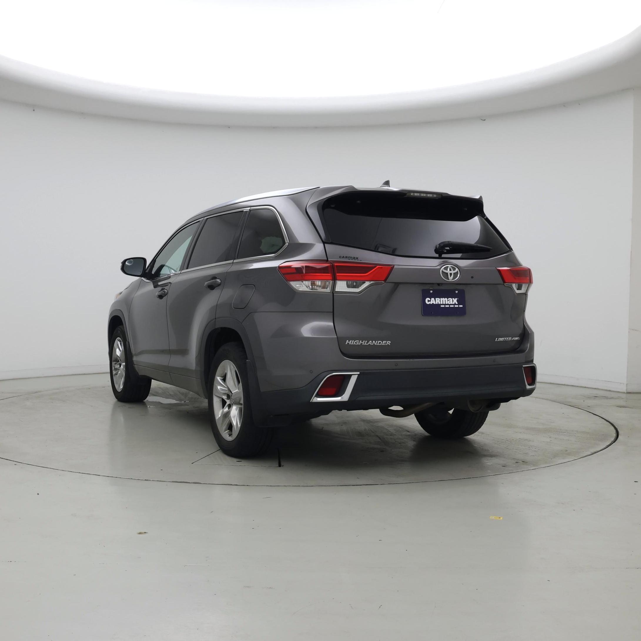 Thumbnail: 2018 Toyota Highlander - 2
