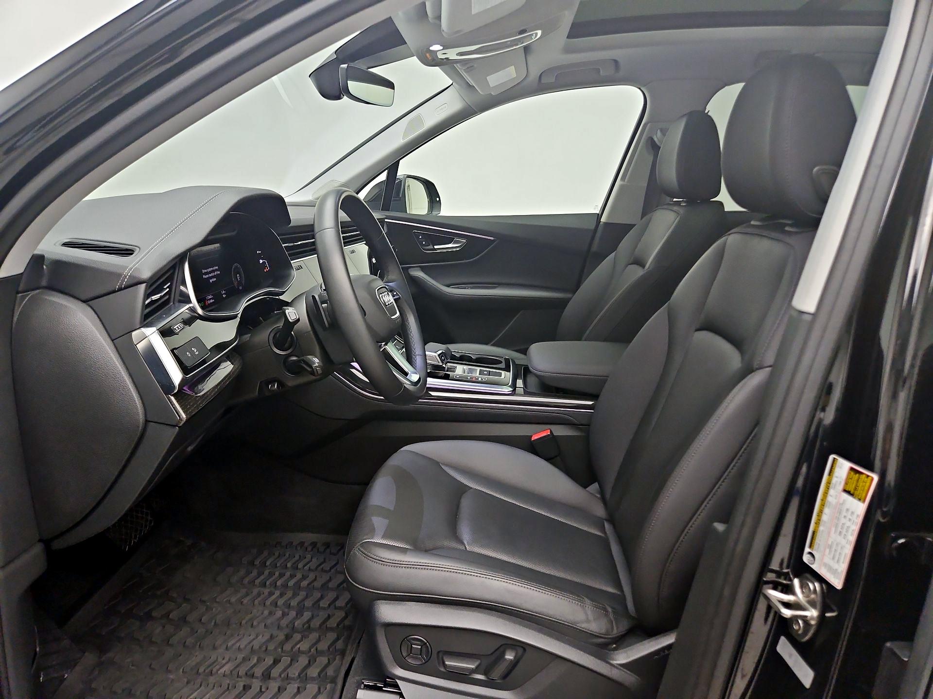 Thumbnail: 2023 Audi Q7 - 11