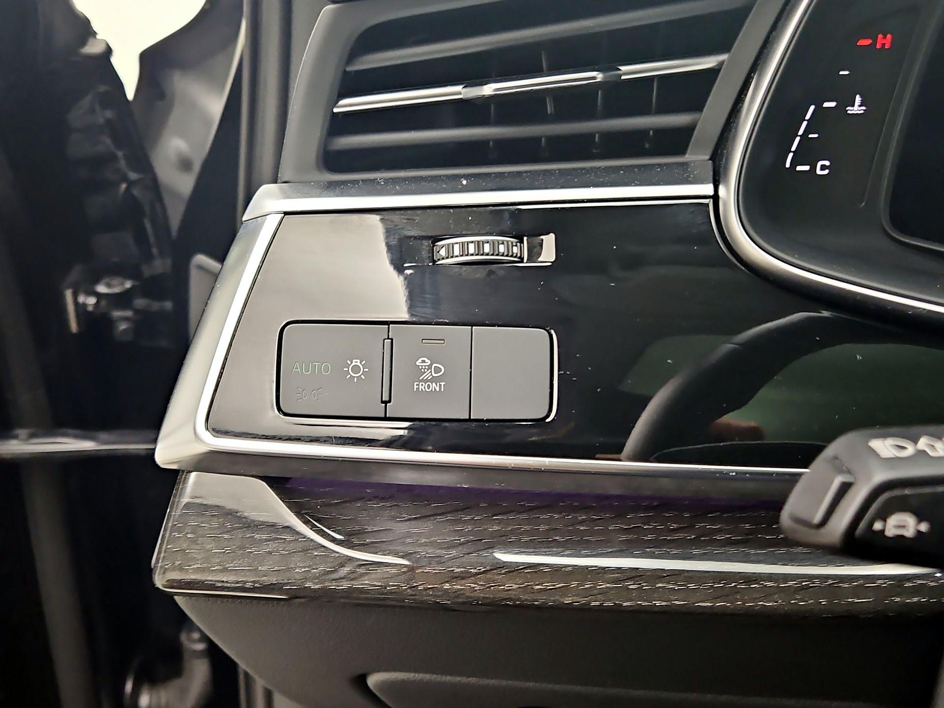 Thumbnail: 2023 Audi Q7 - 13