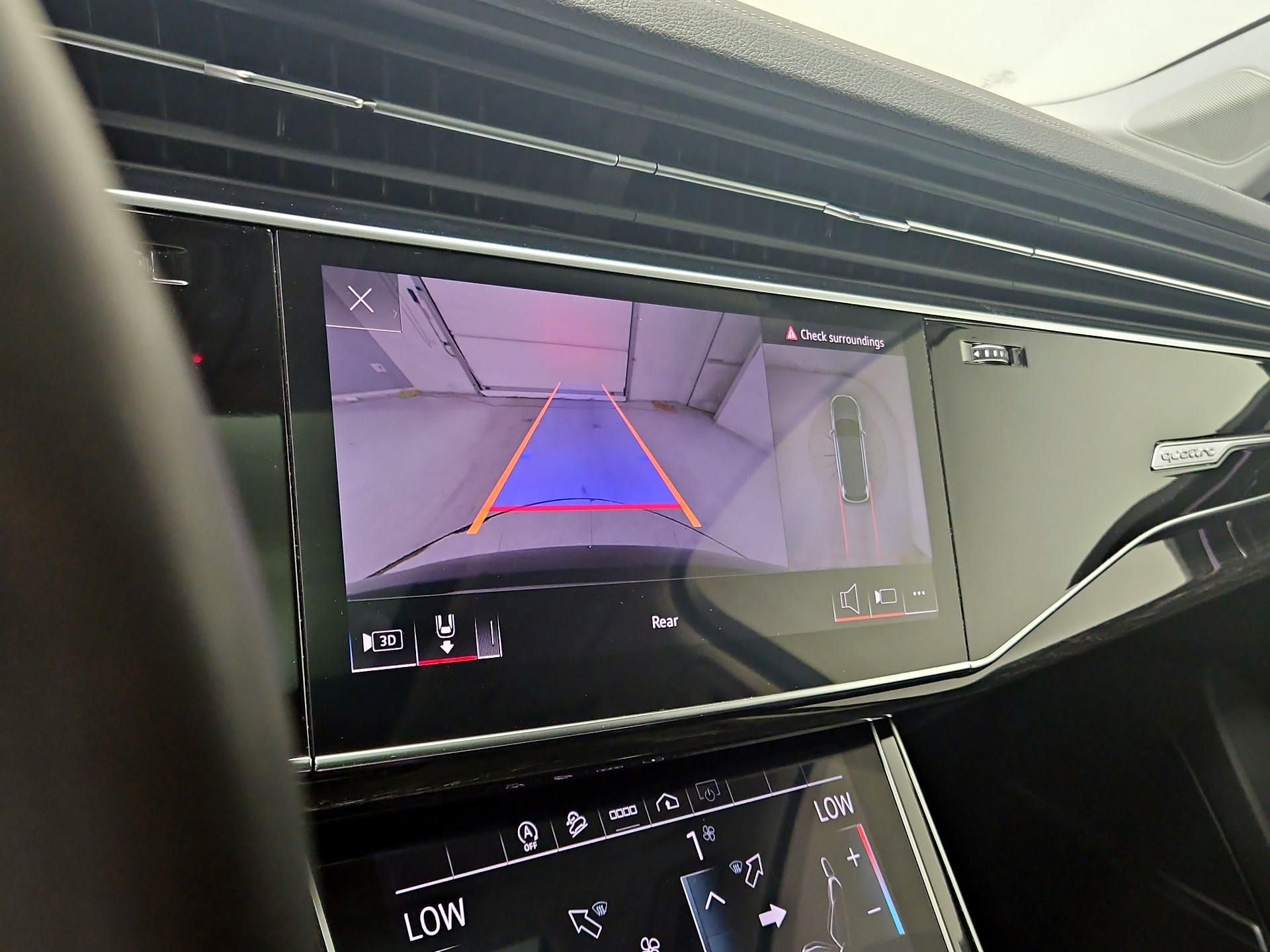 Thumbnail: 2023 Audi Q7 - 15