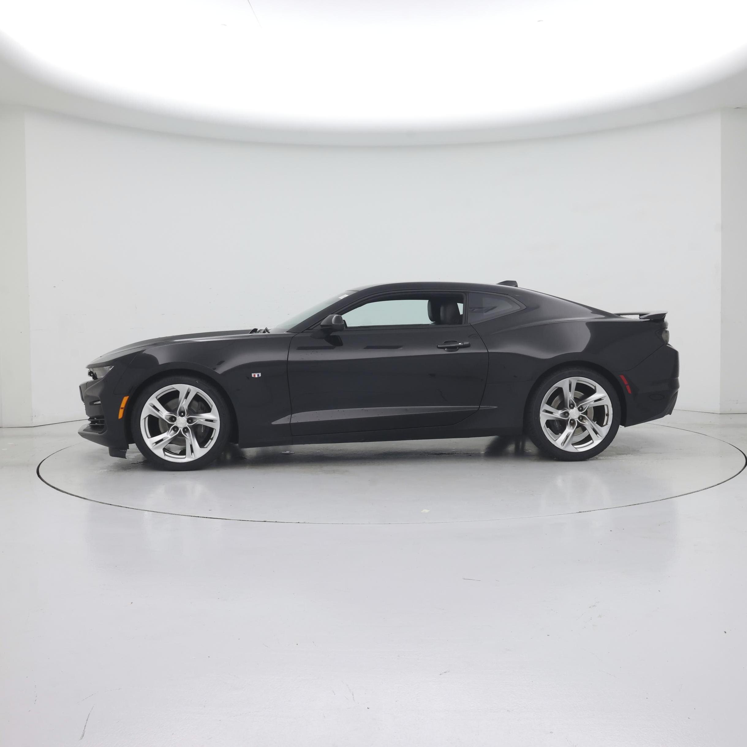 Thumbnail: 2020 Chevrolet Camaro - 3