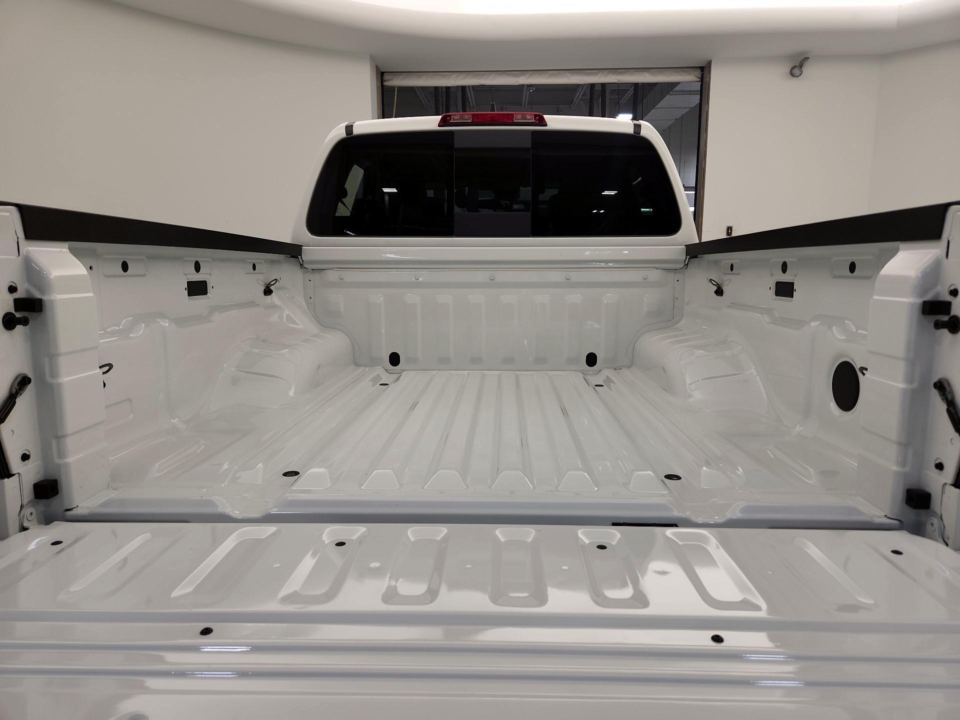 Thumbnail: 2026 Nissan Frontier - 20