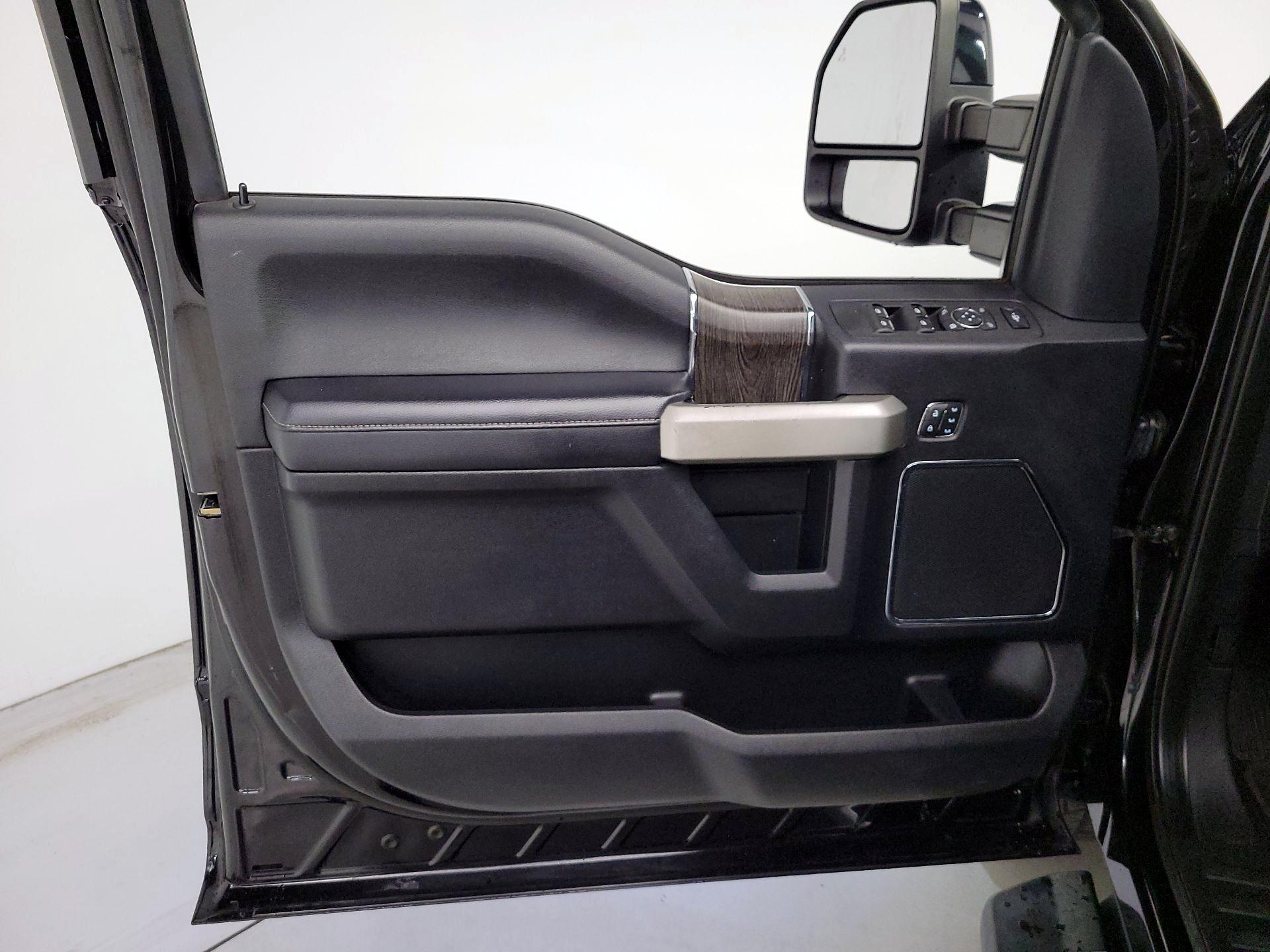 Thumbnail: 2020 Ford F-250 - 12