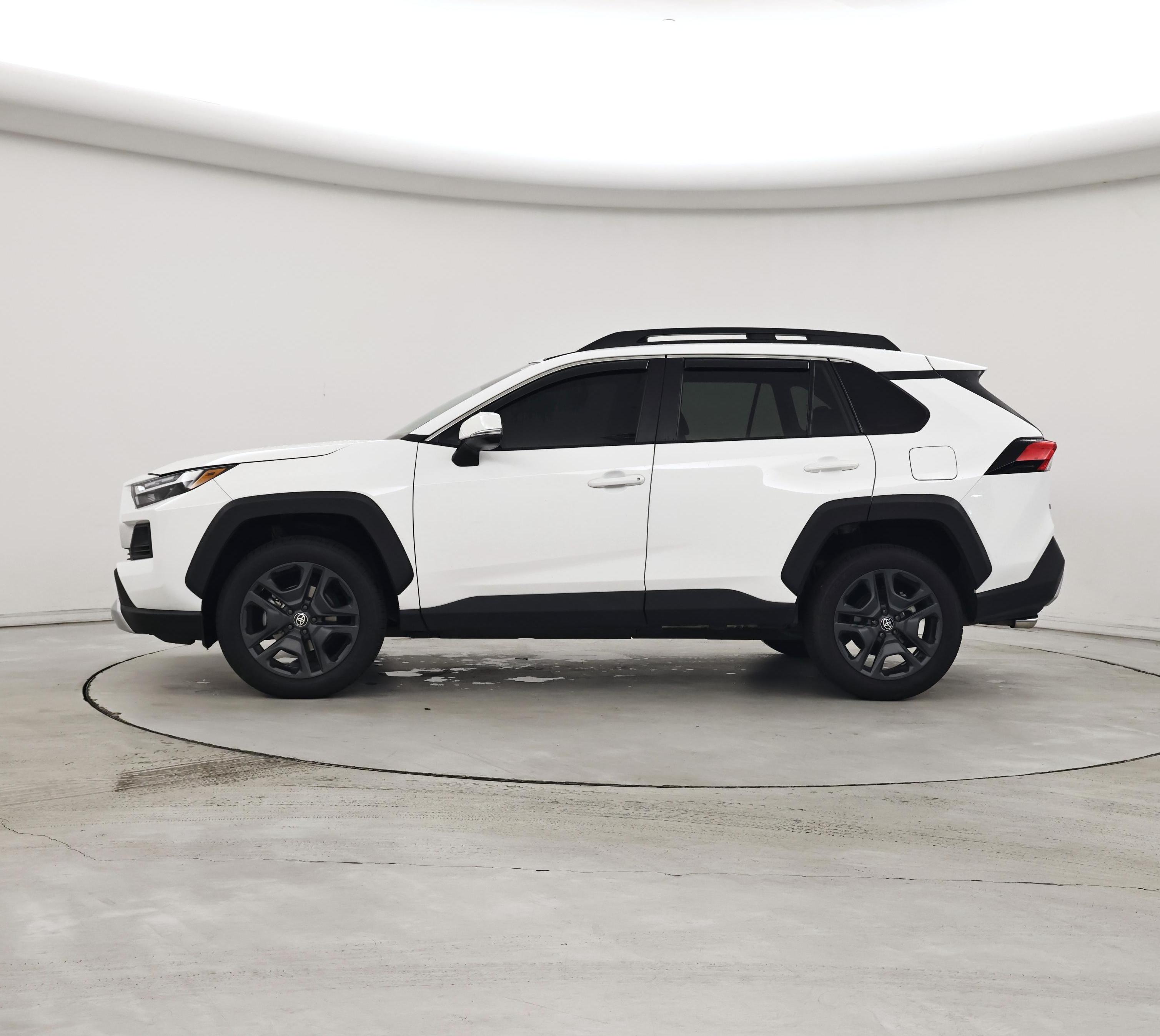 Thumbnail: 2024 Toyota RAV4 - 3