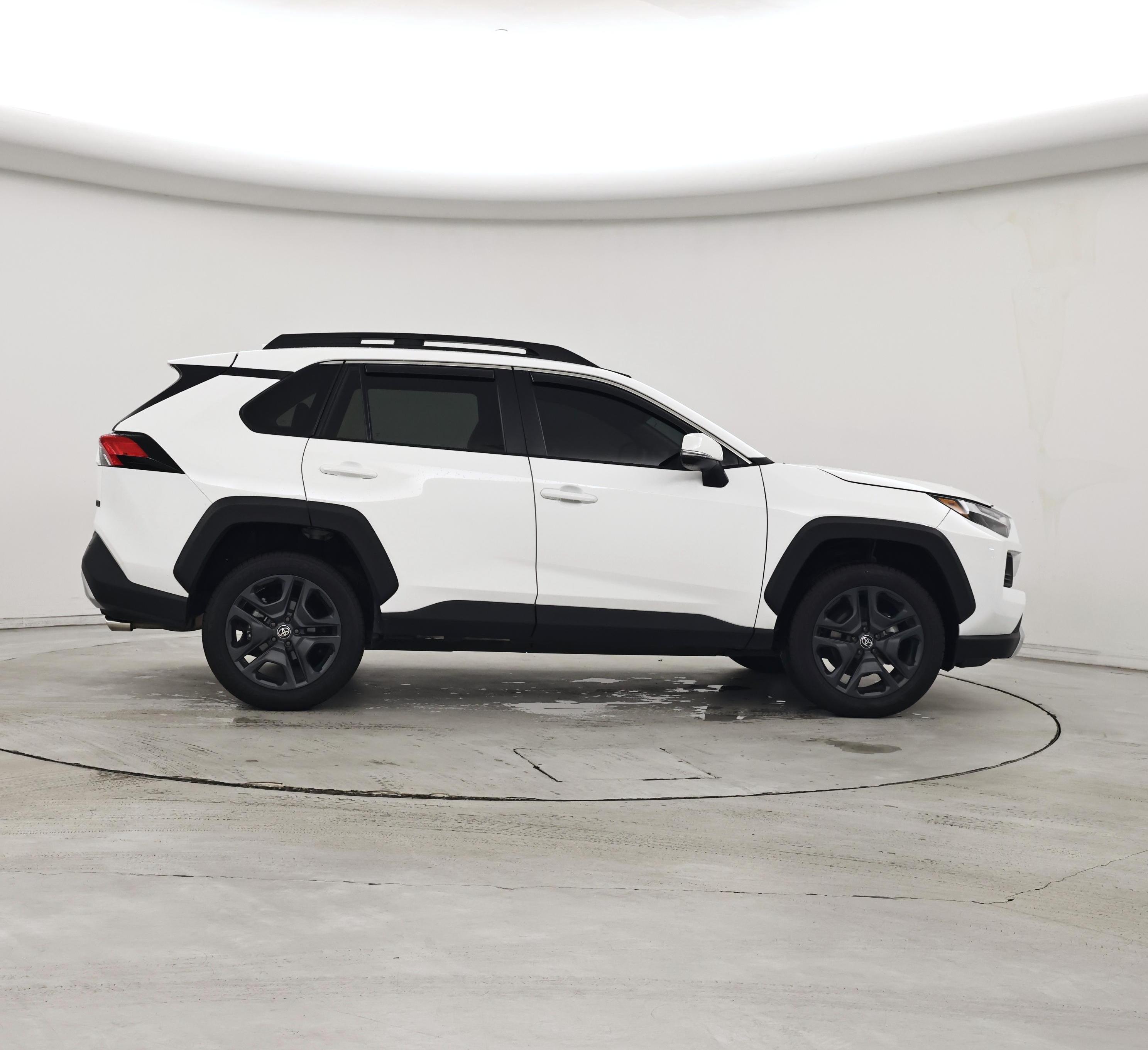 Thumbnail: 2024 Toyota RAV4 - 7