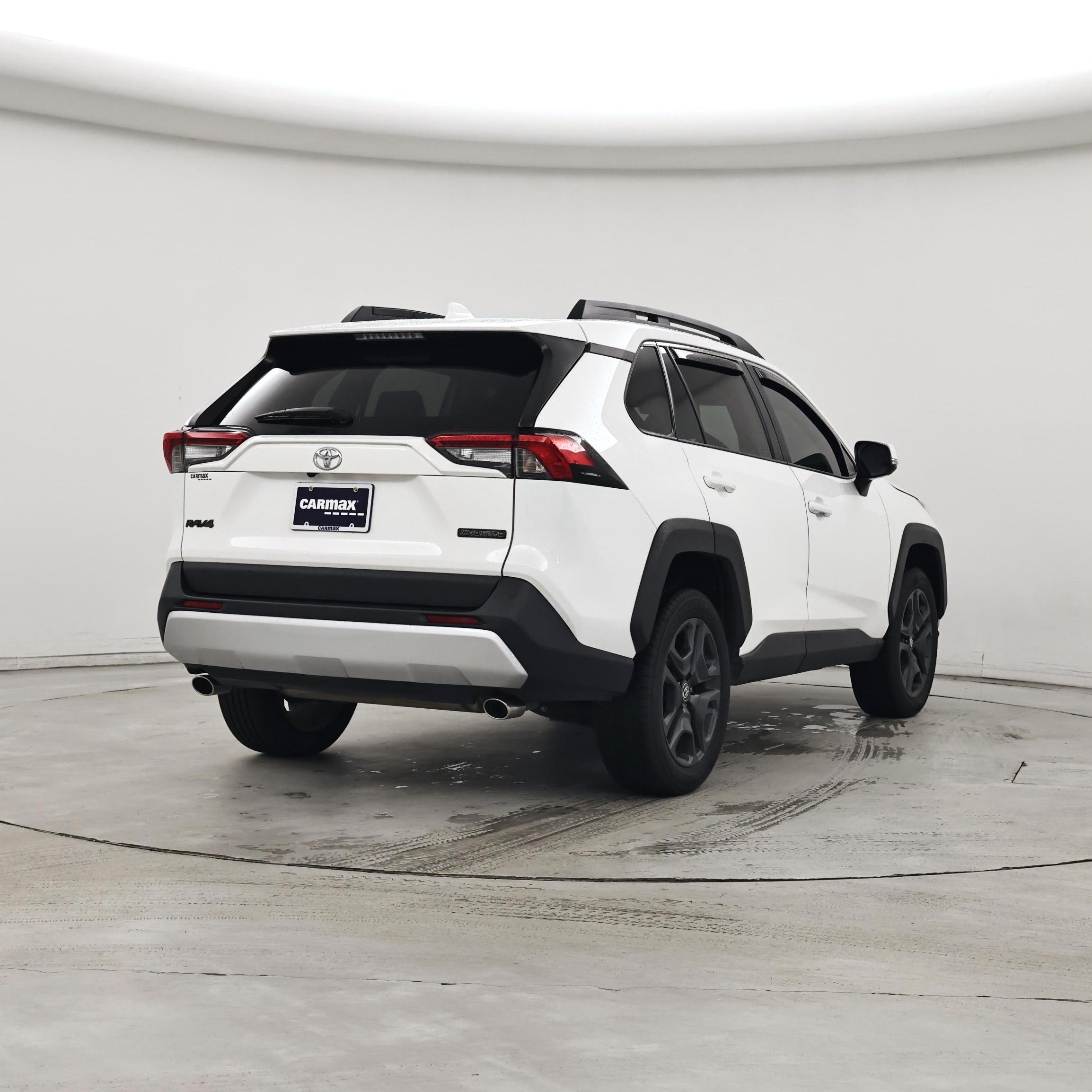 Thumbnail: 2024 Toyota RAV4 - 8