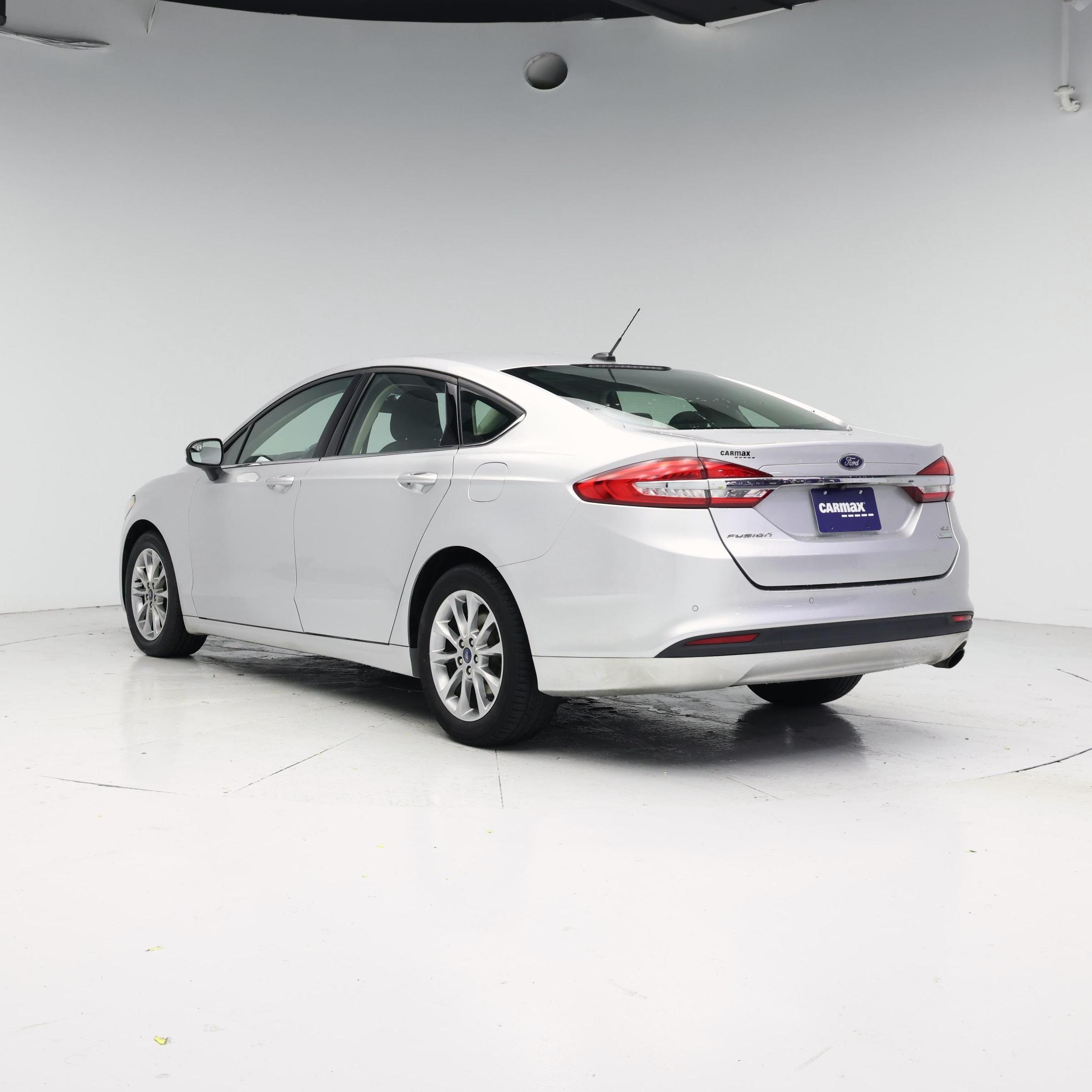 Thumbnail: 2017 Ford Fusion - 2