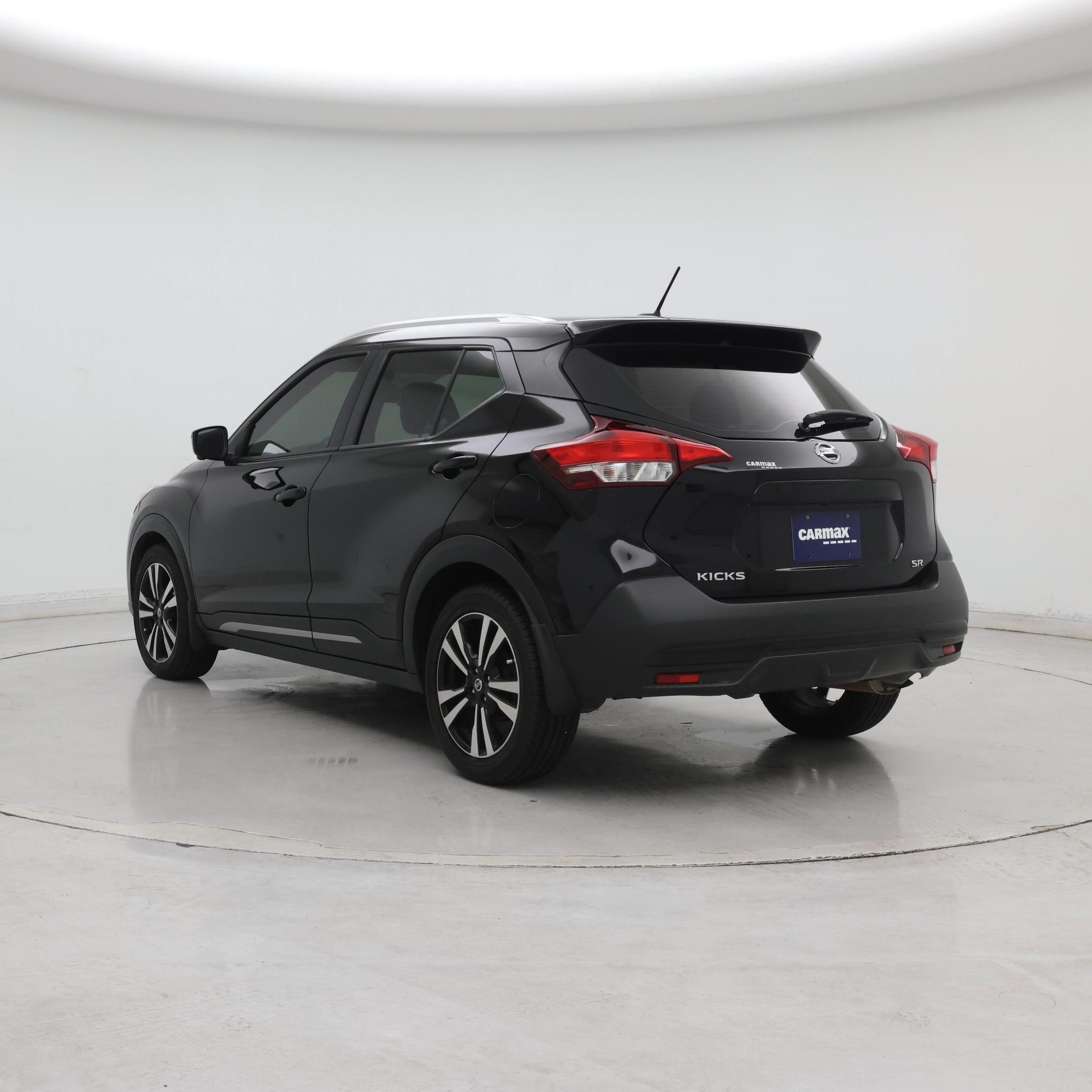 Thumbnail: 2019 Nissan Kicks - 2