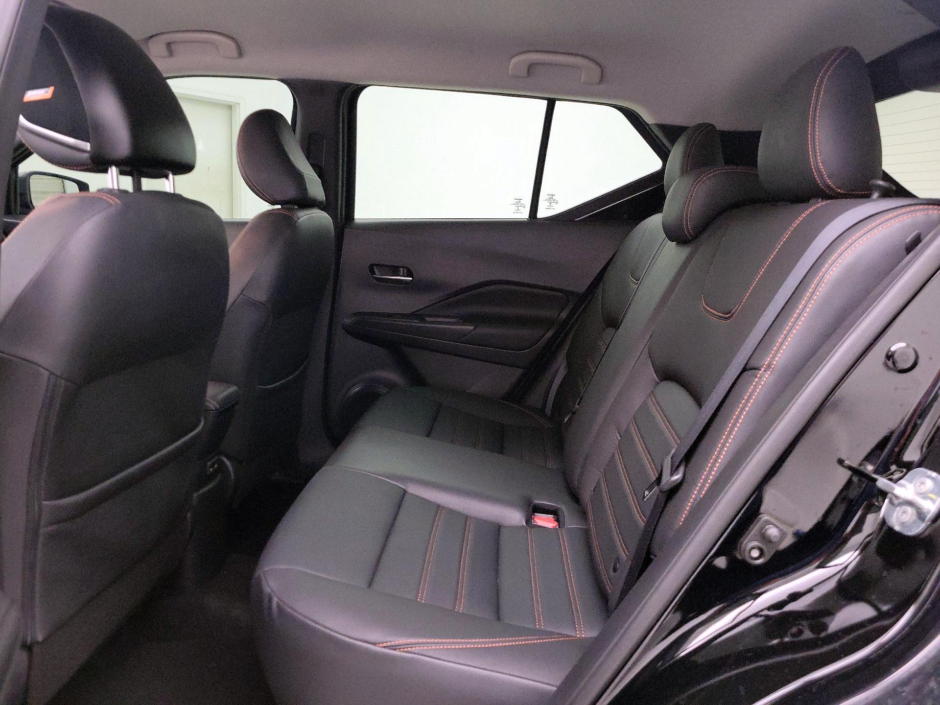 Thumbnail: 2019 Nissan Kicks - 19