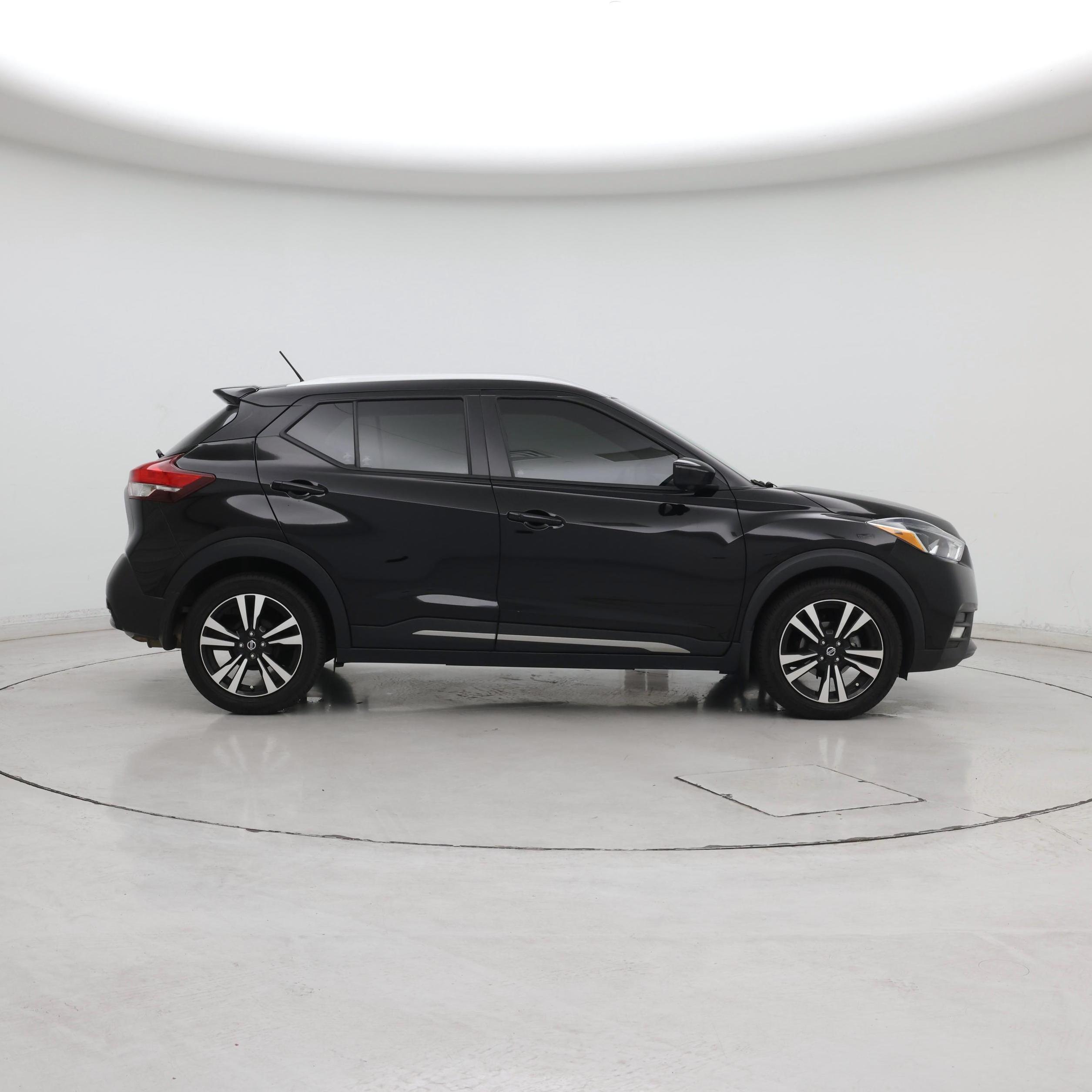 Thumbnail: 2019 Nissan Kicks - 7