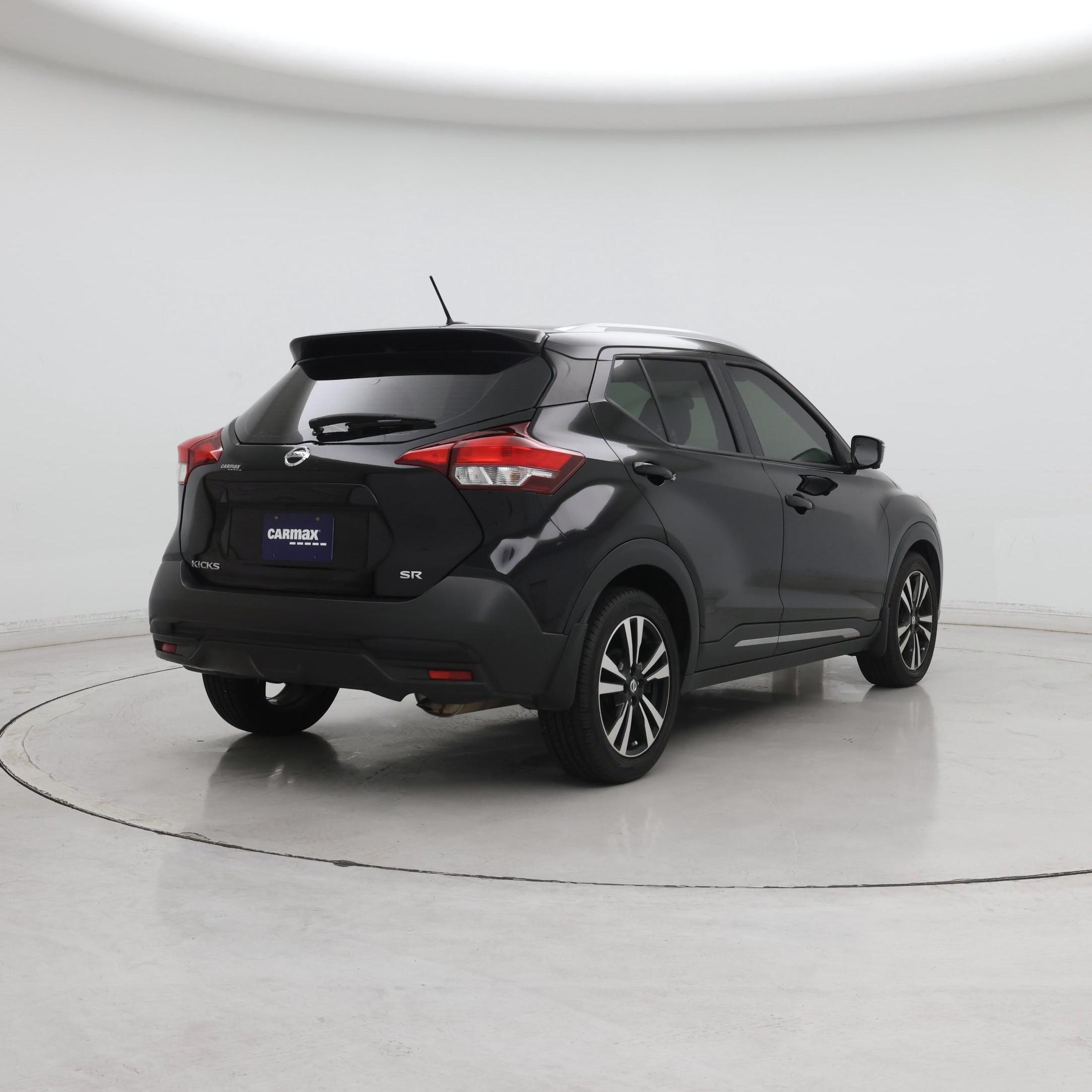 Thumbnail: 2019 Nissan Kicks - 8