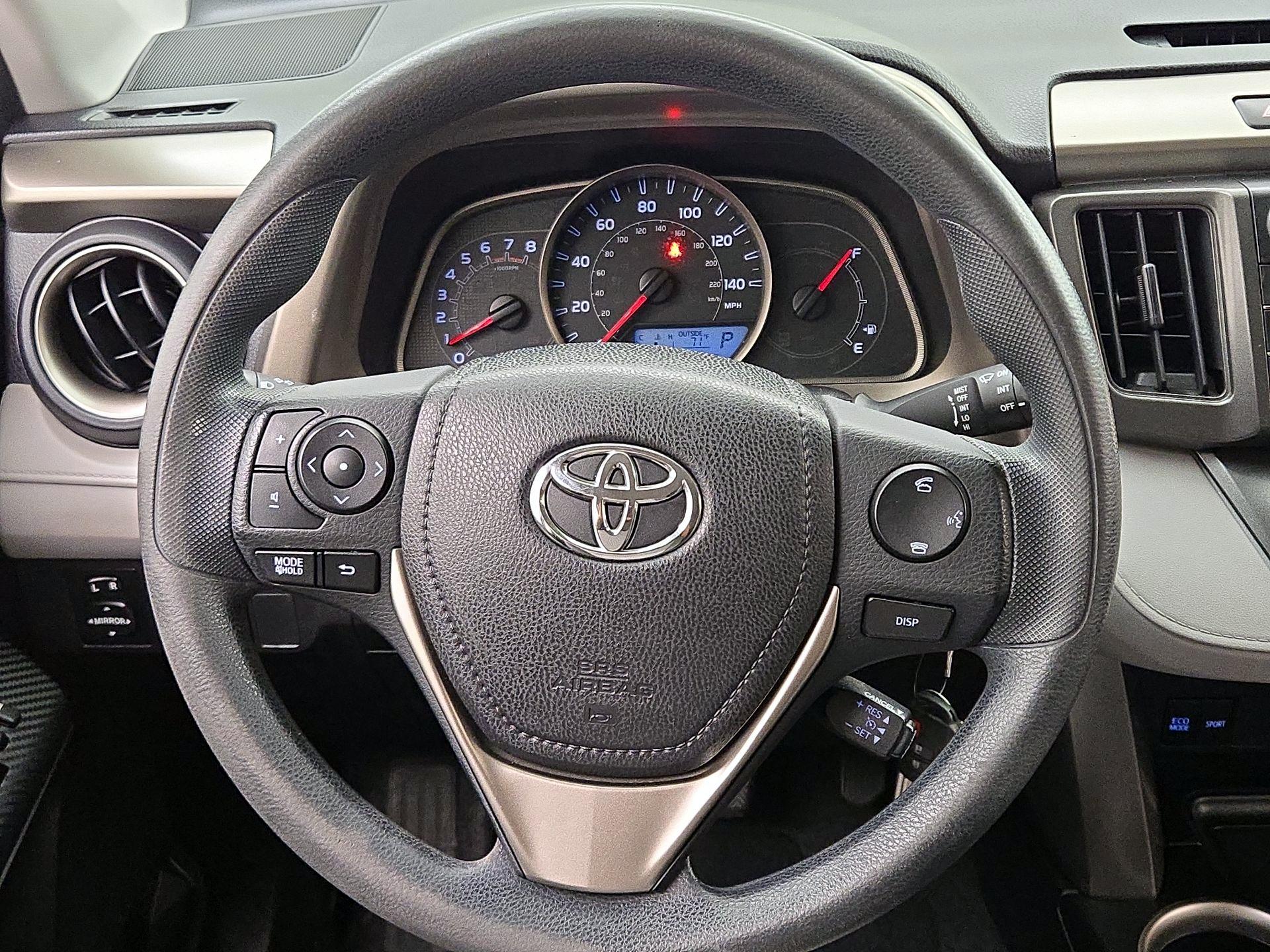 Thumbnail: 2014 Toyota RAV4 - 10